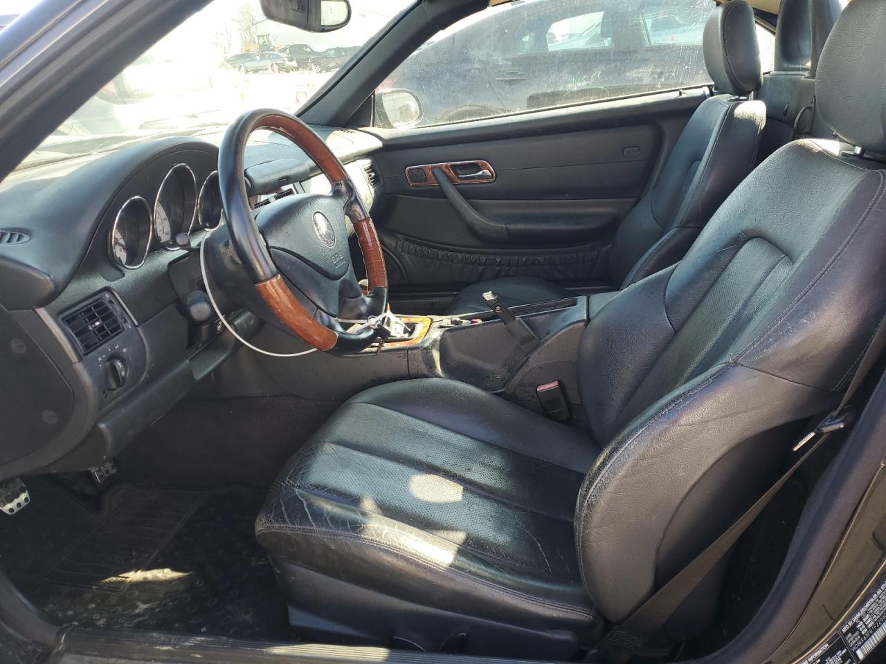 2001 Mercedes-Benz Slk 320 VIN: WDBKK65F81F229400 Lot: 46926765