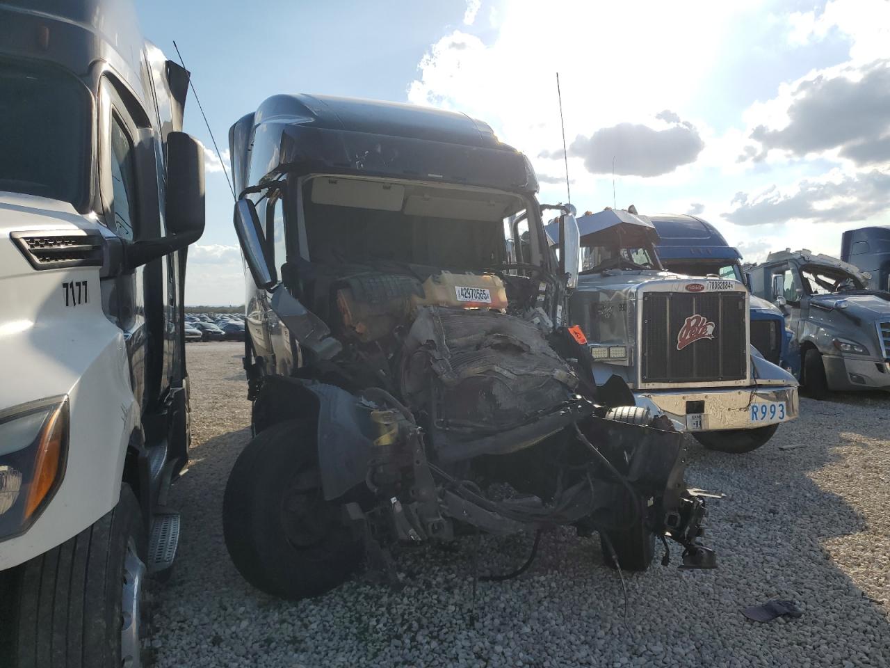 2022 Volvo Vn Vnl en Venta en San Antonio, TX - All Over