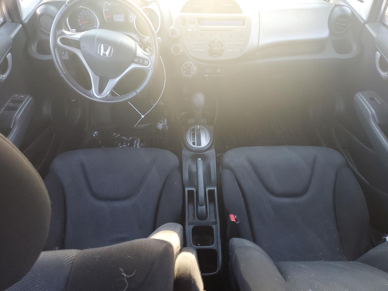 2009 Honda Fit - Image 8