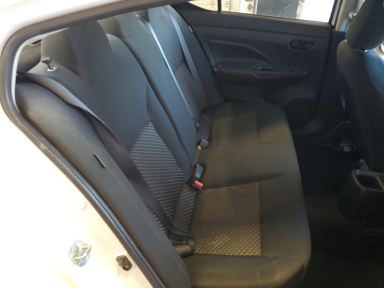 2021 Nissan Versa - Image 10