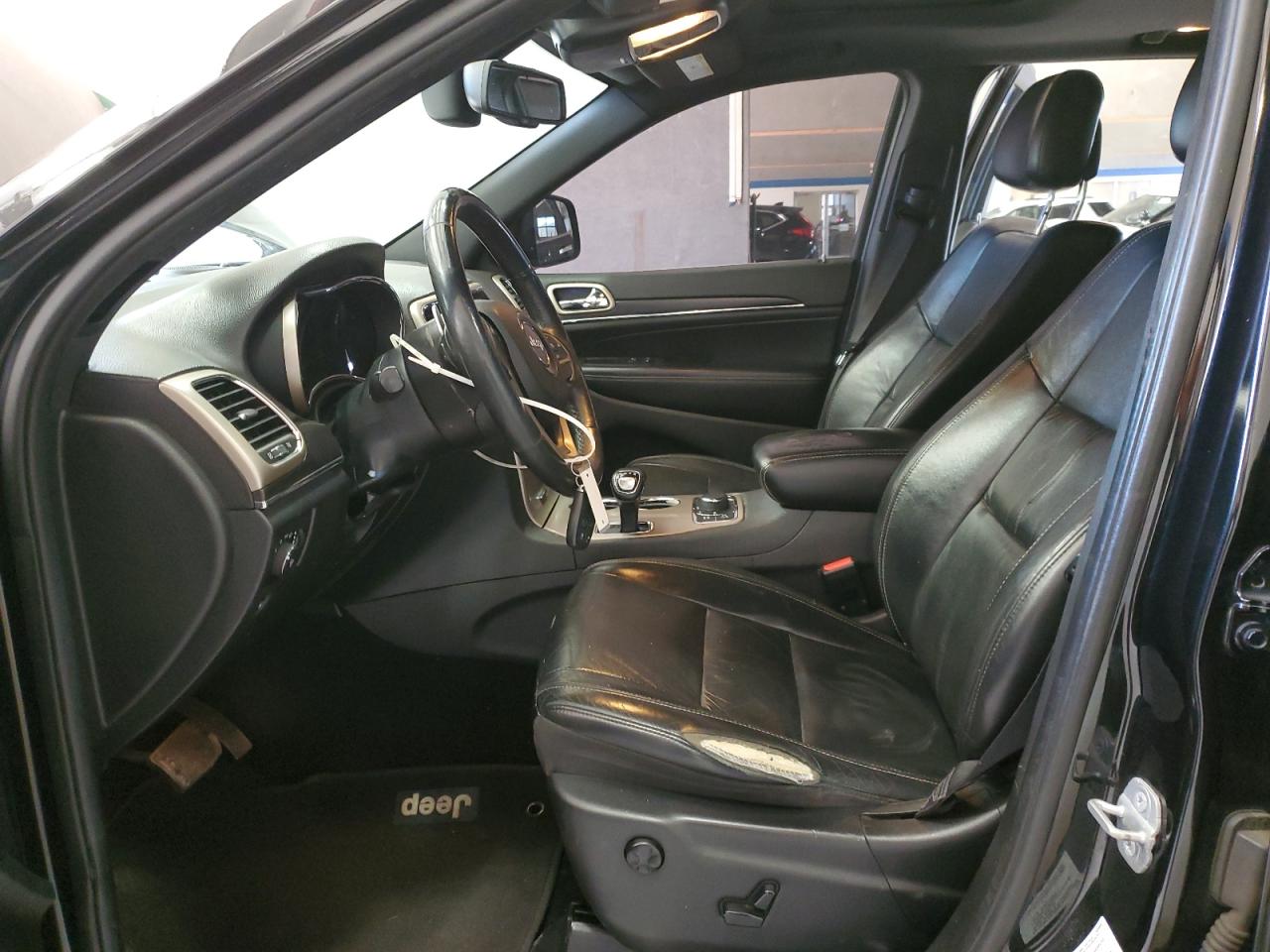 2014 Jeep Grand Cherokee - Image 7