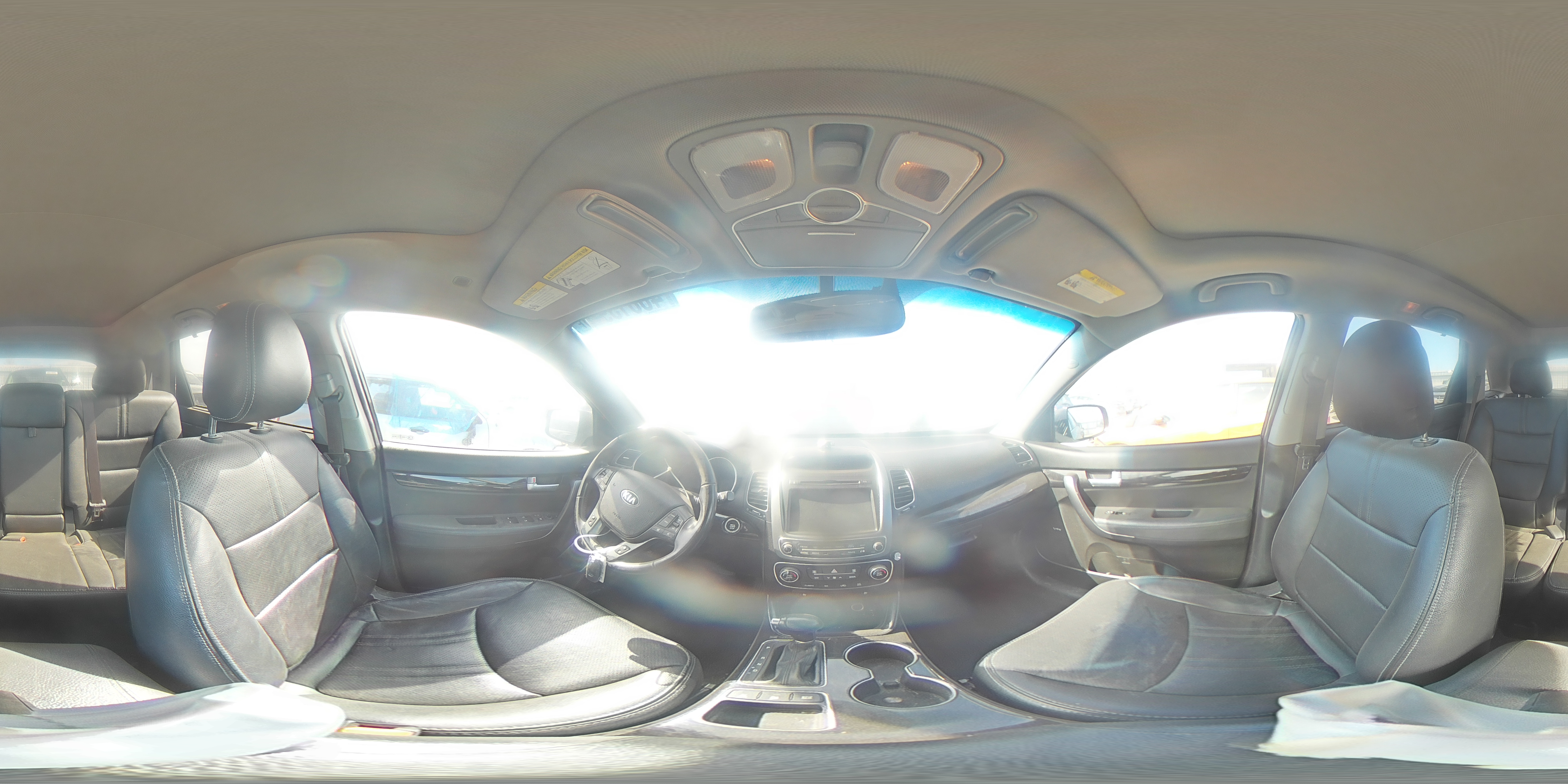 2015 Kia Sorento - Image 14