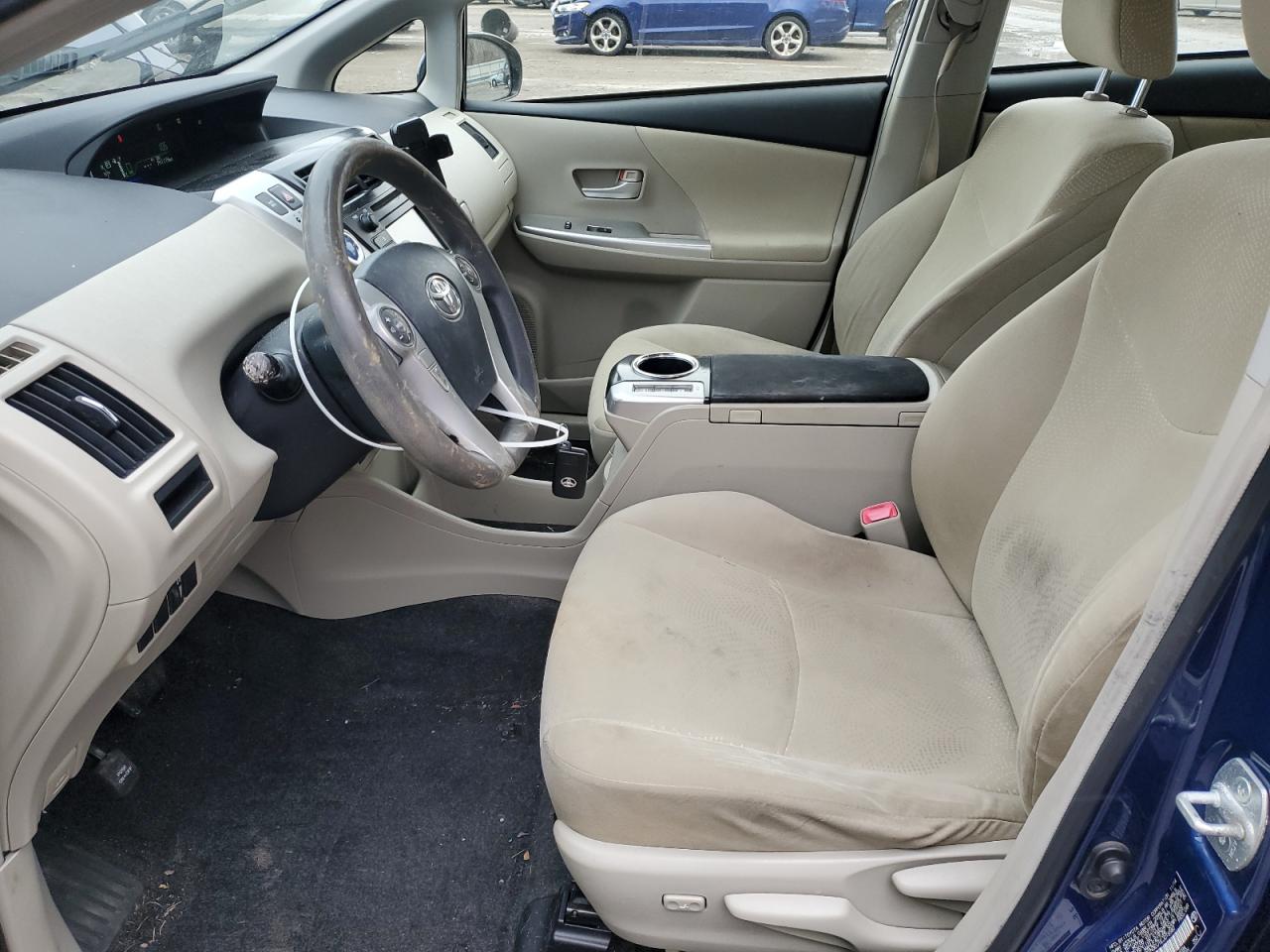 2014 Toyota Prius - Image 7