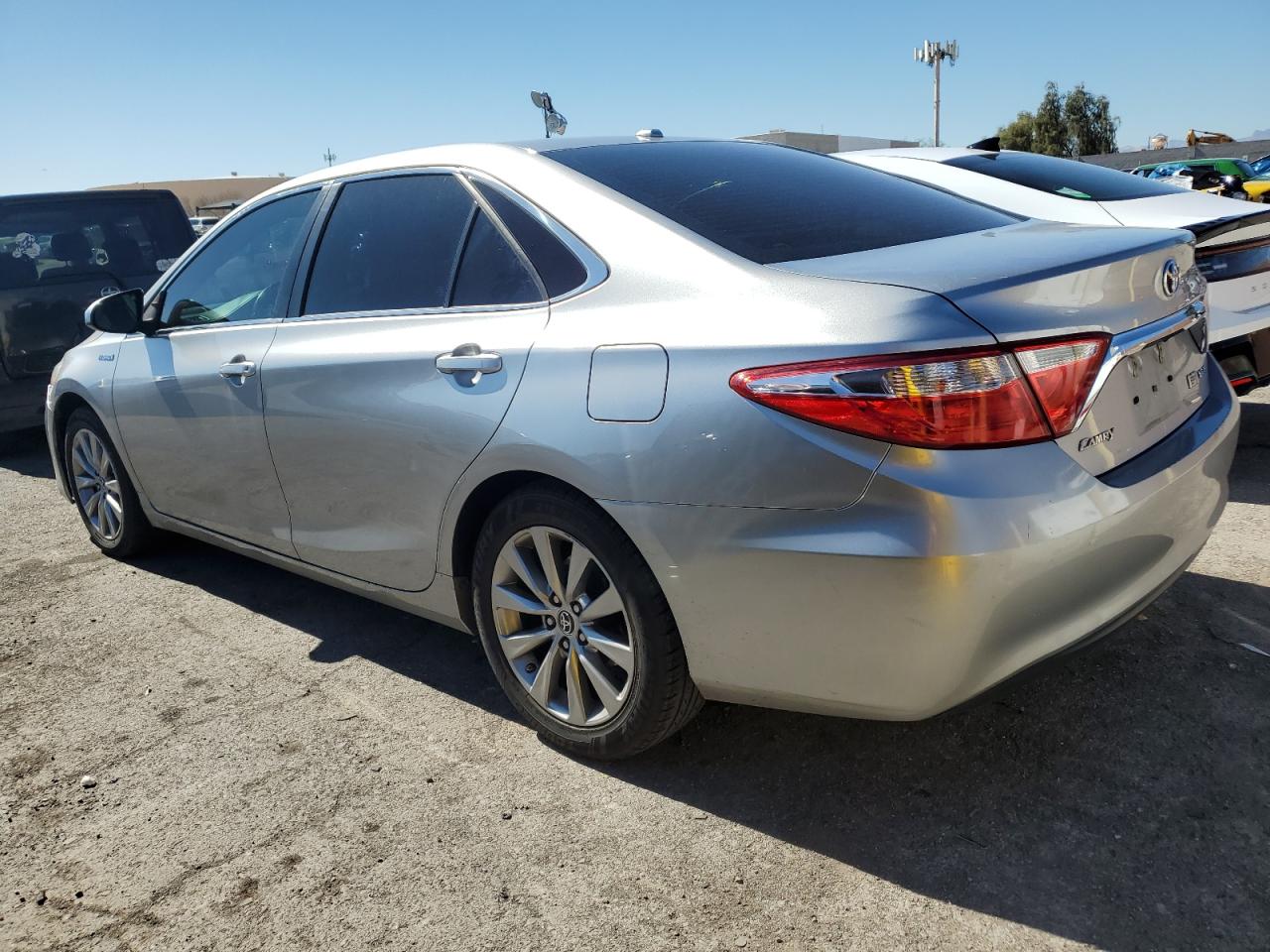2015 Toyota Camry - Image 2
