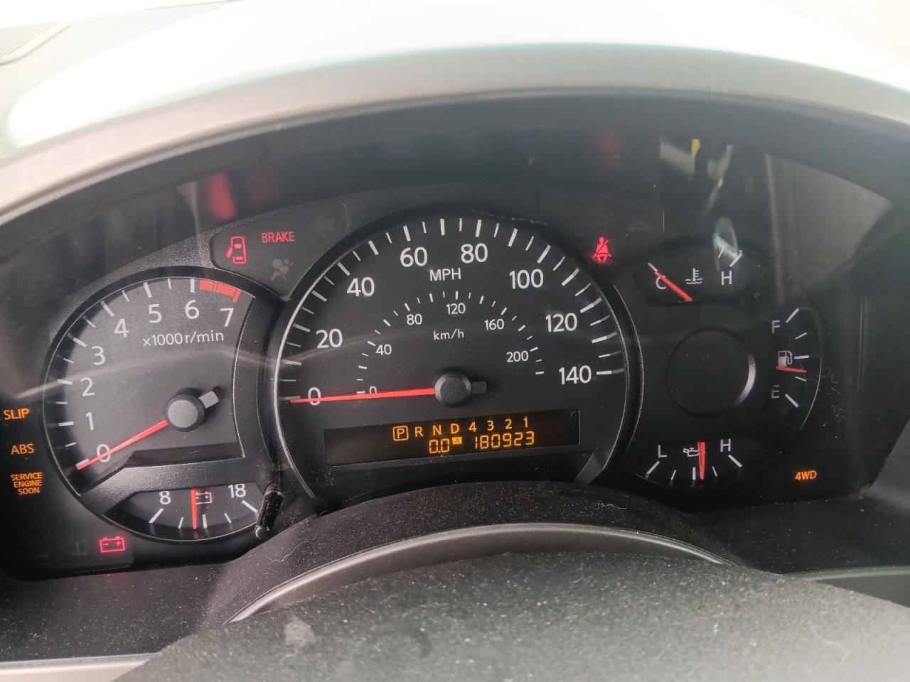 2005 Nissan Titan - Image 9