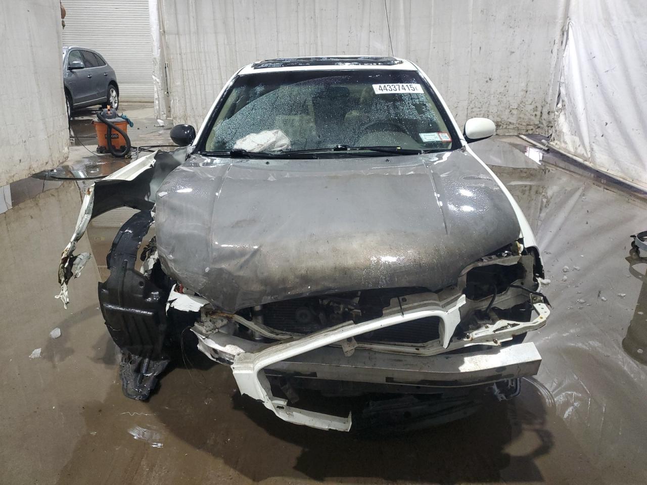 2002 Nissan Maxima - Image 5