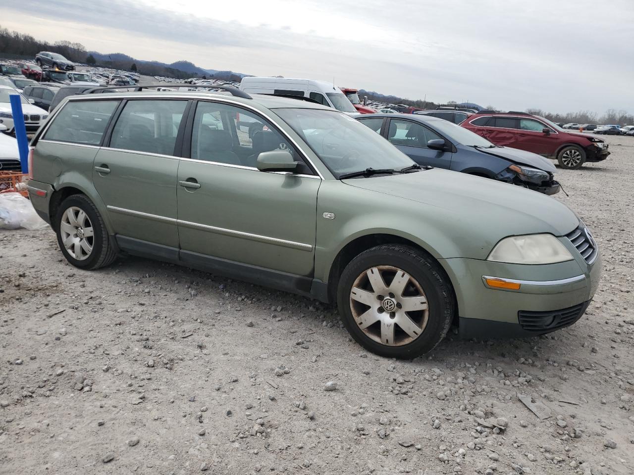 2002 Volkswagen Passat - Image 4
