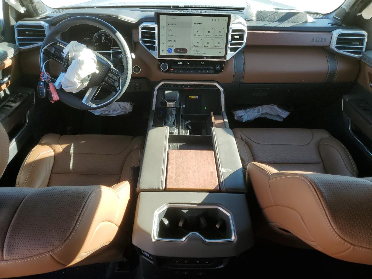 2023 Toyota Tundra - Image 8