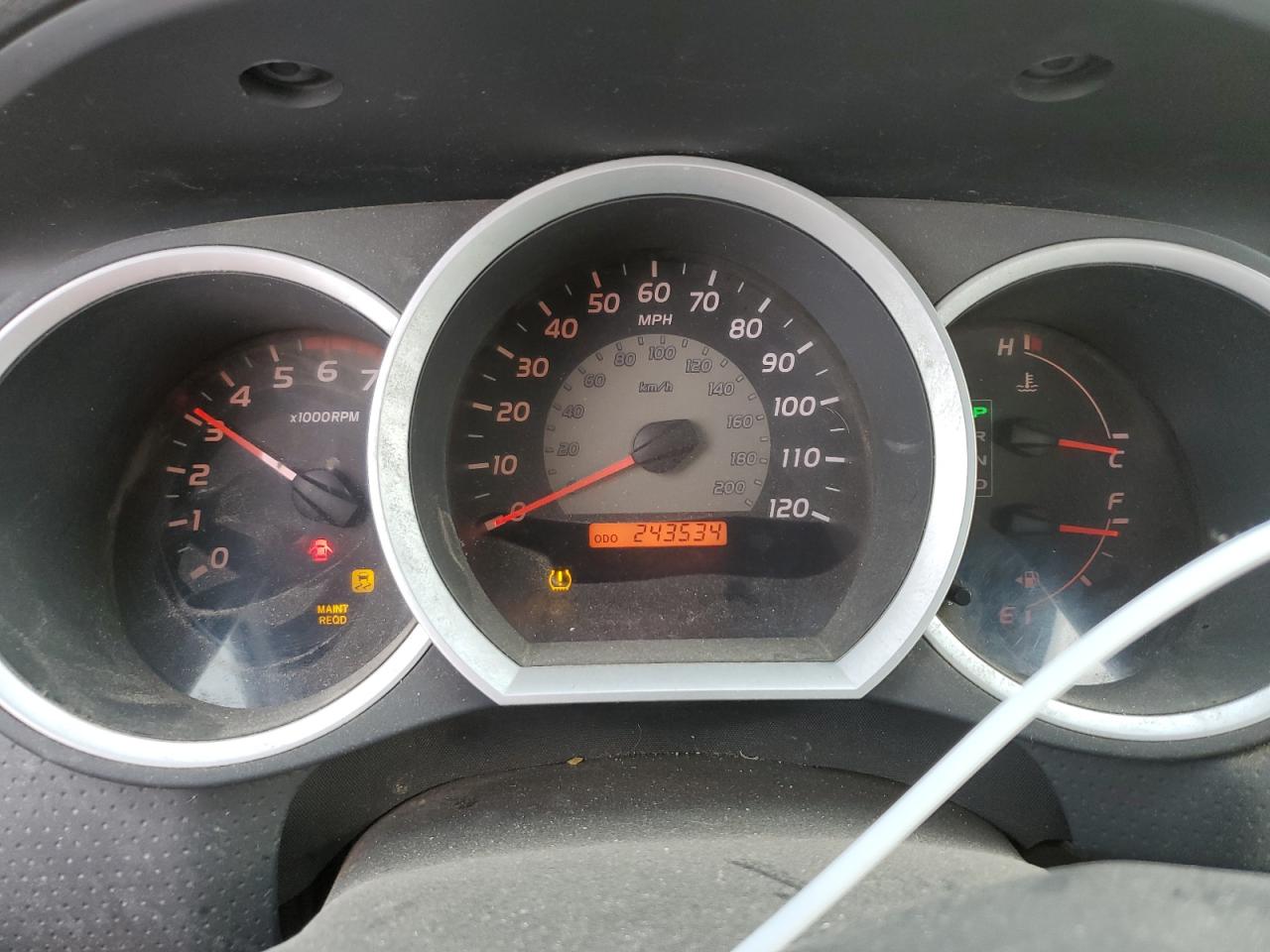 2010 Toyota Tacoma - Image 9