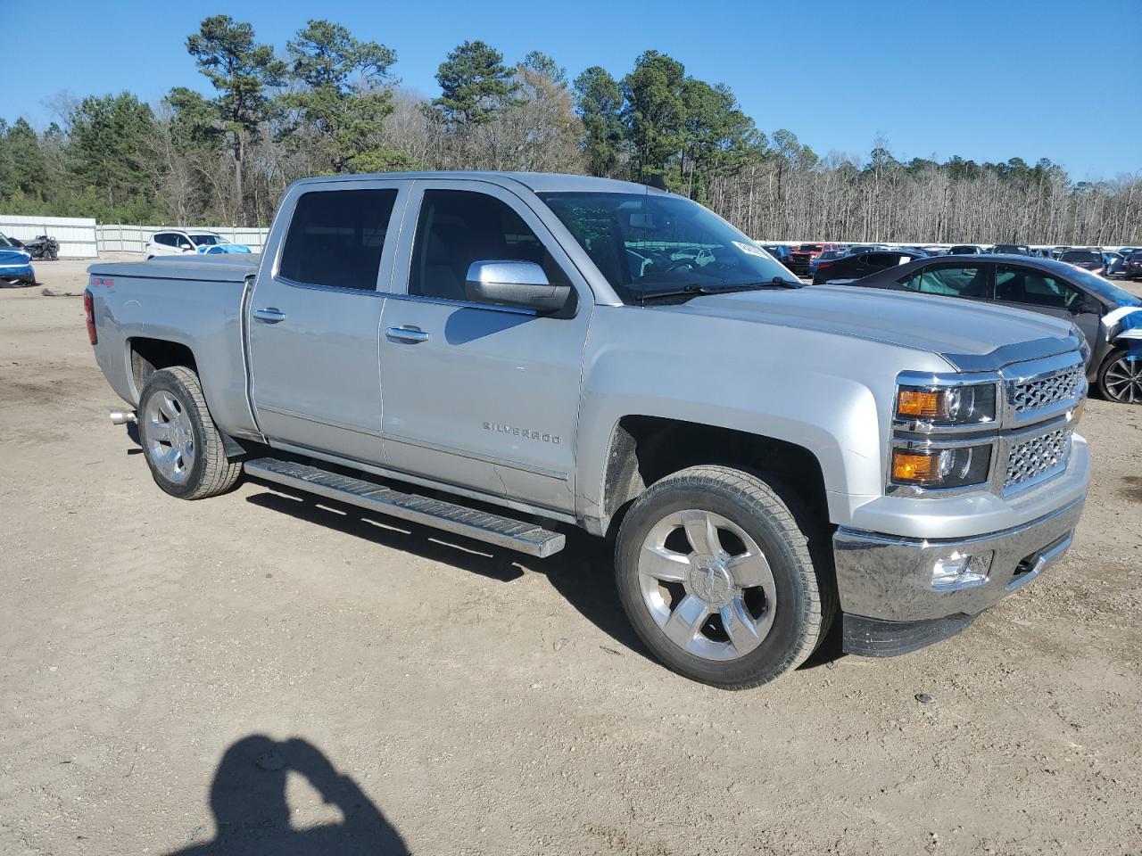 2015 Chevrolet Silverado - Image 4