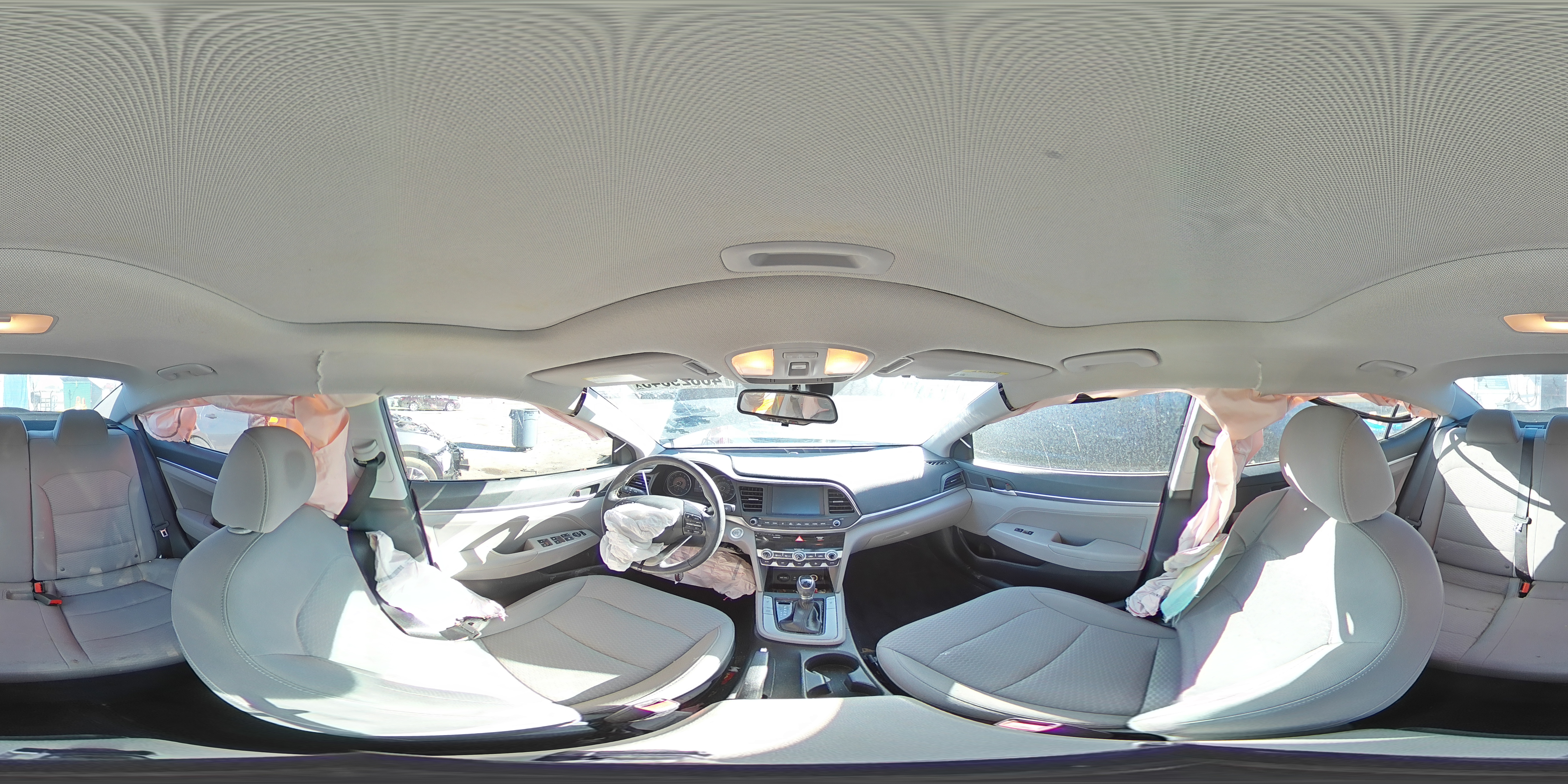 2020 Hyundai Elantra - Image 14