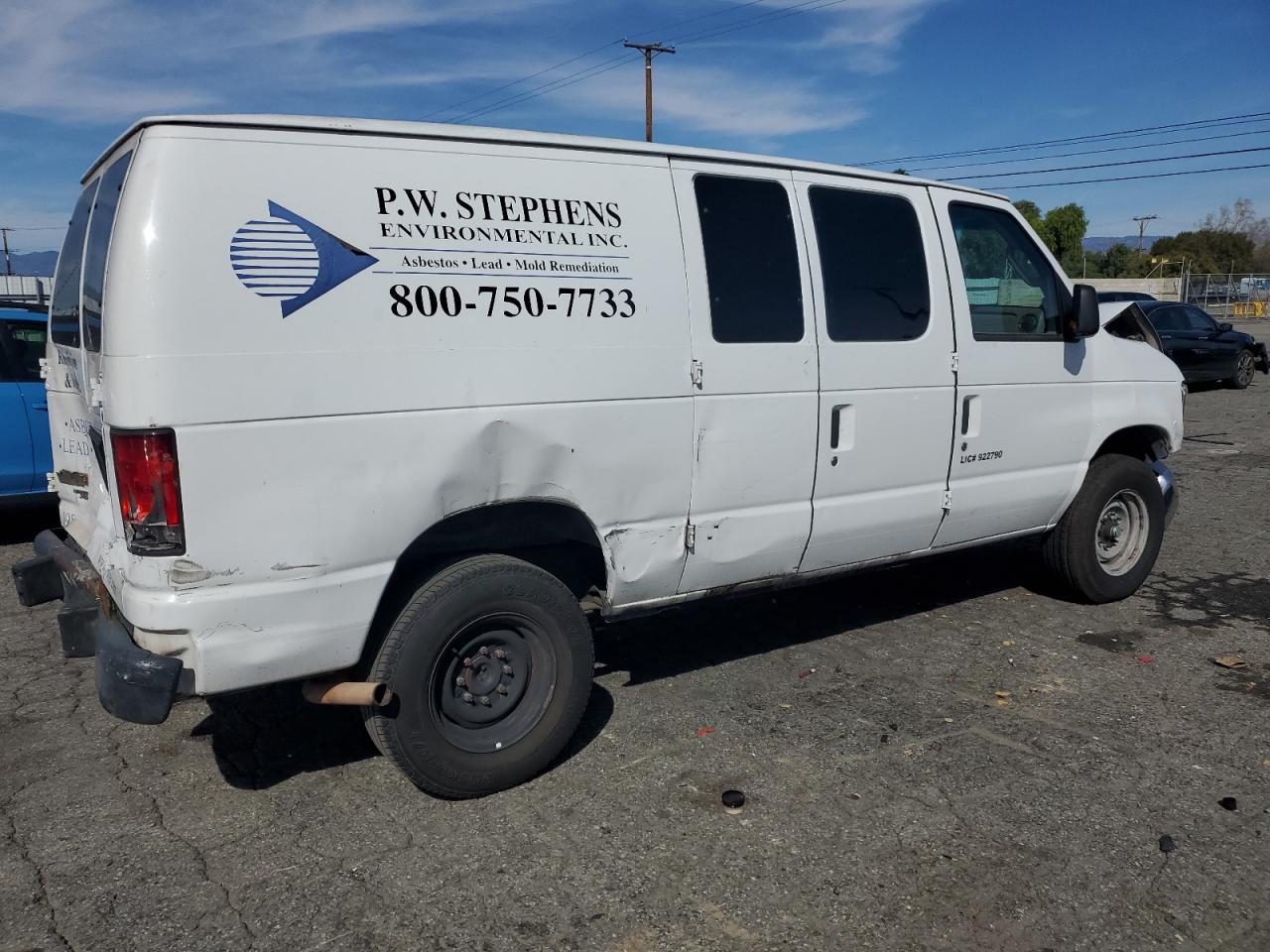 2013 Ford Econoline - Image 3