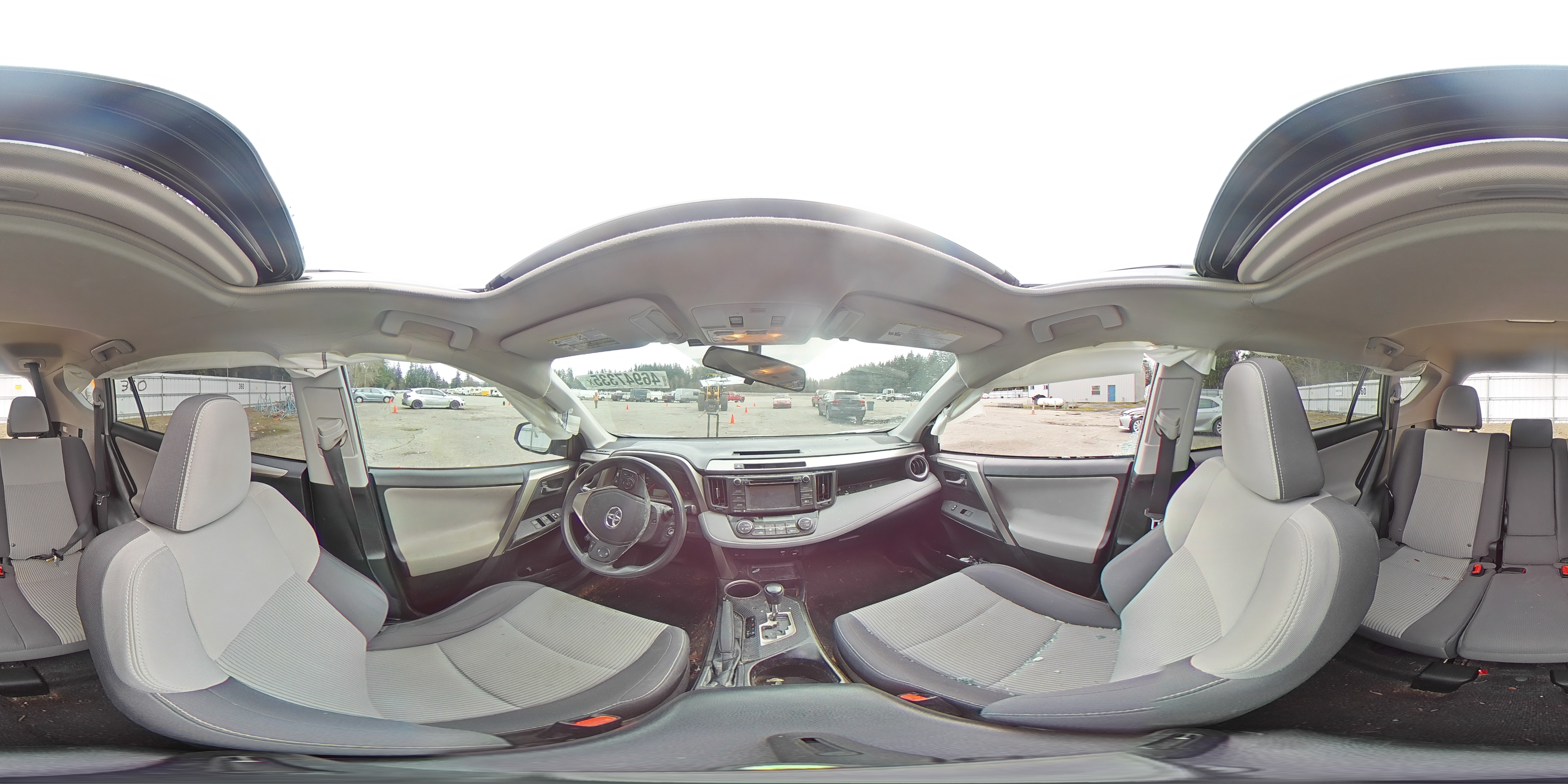 2015 Toyota RAV 4 - Image 14