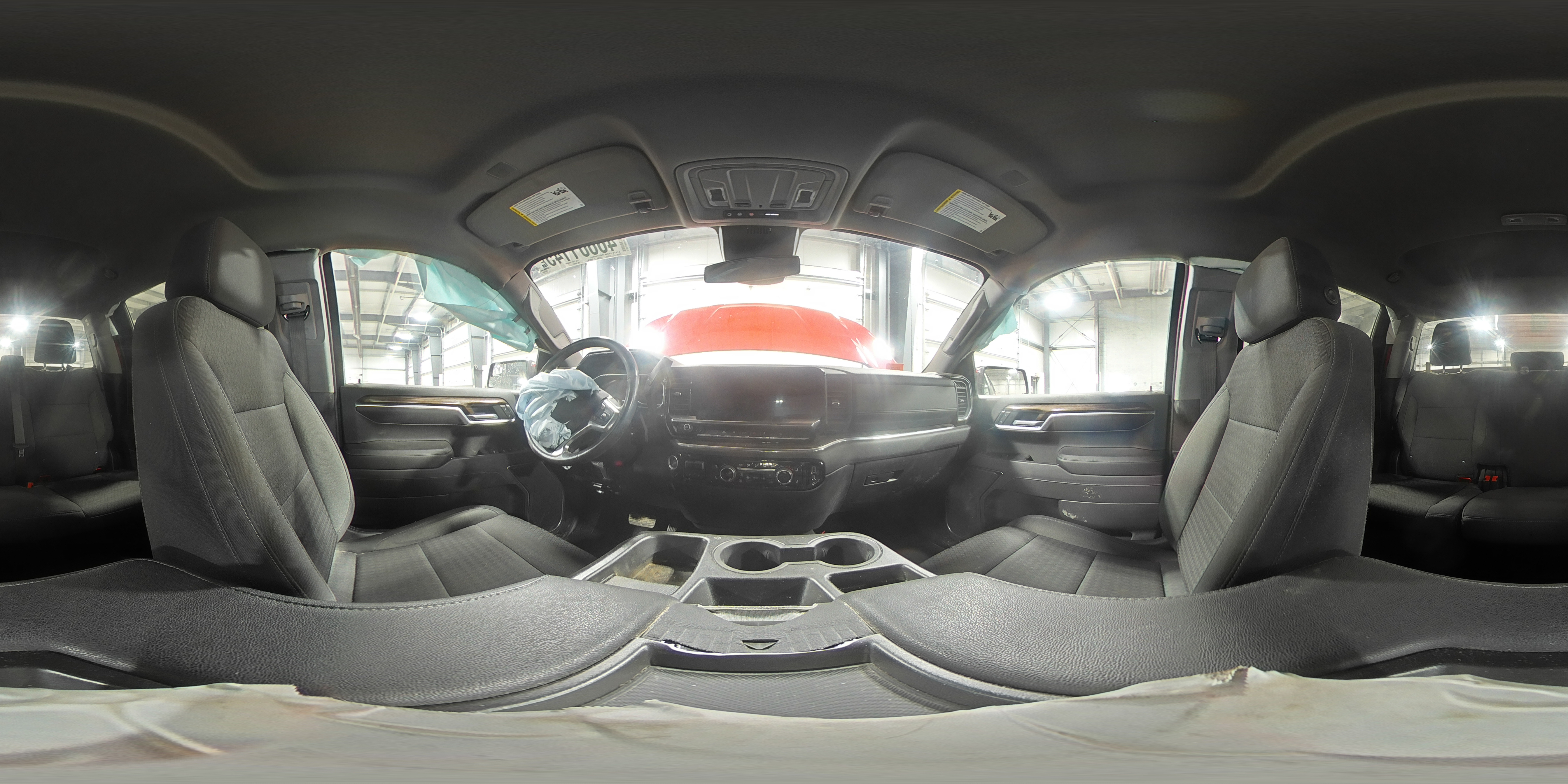 2022 Chevrolet Silverado - Image 14