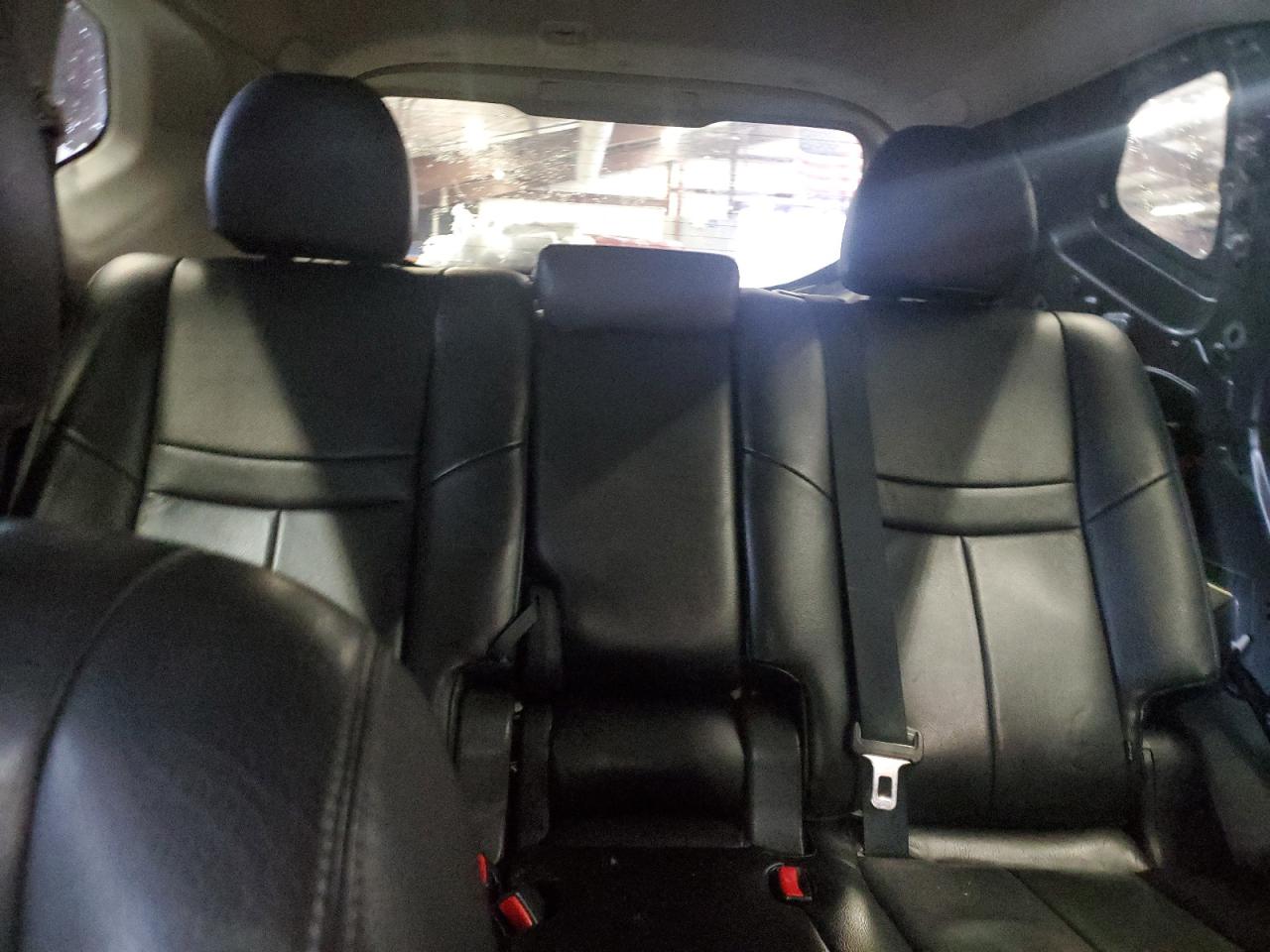2015 Nissan Rogue - Image 10