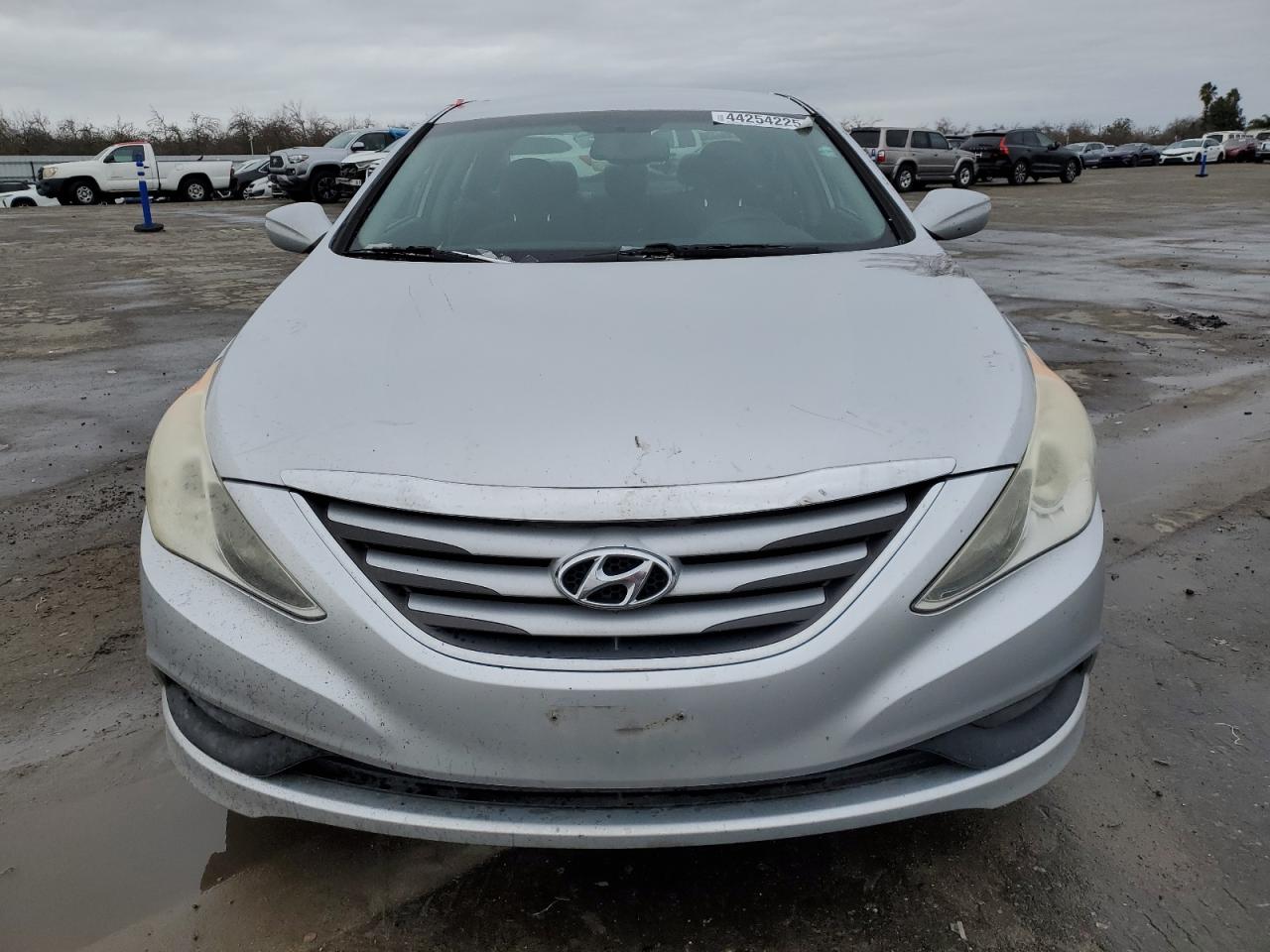2014 Hyundai Sonata - Image 5