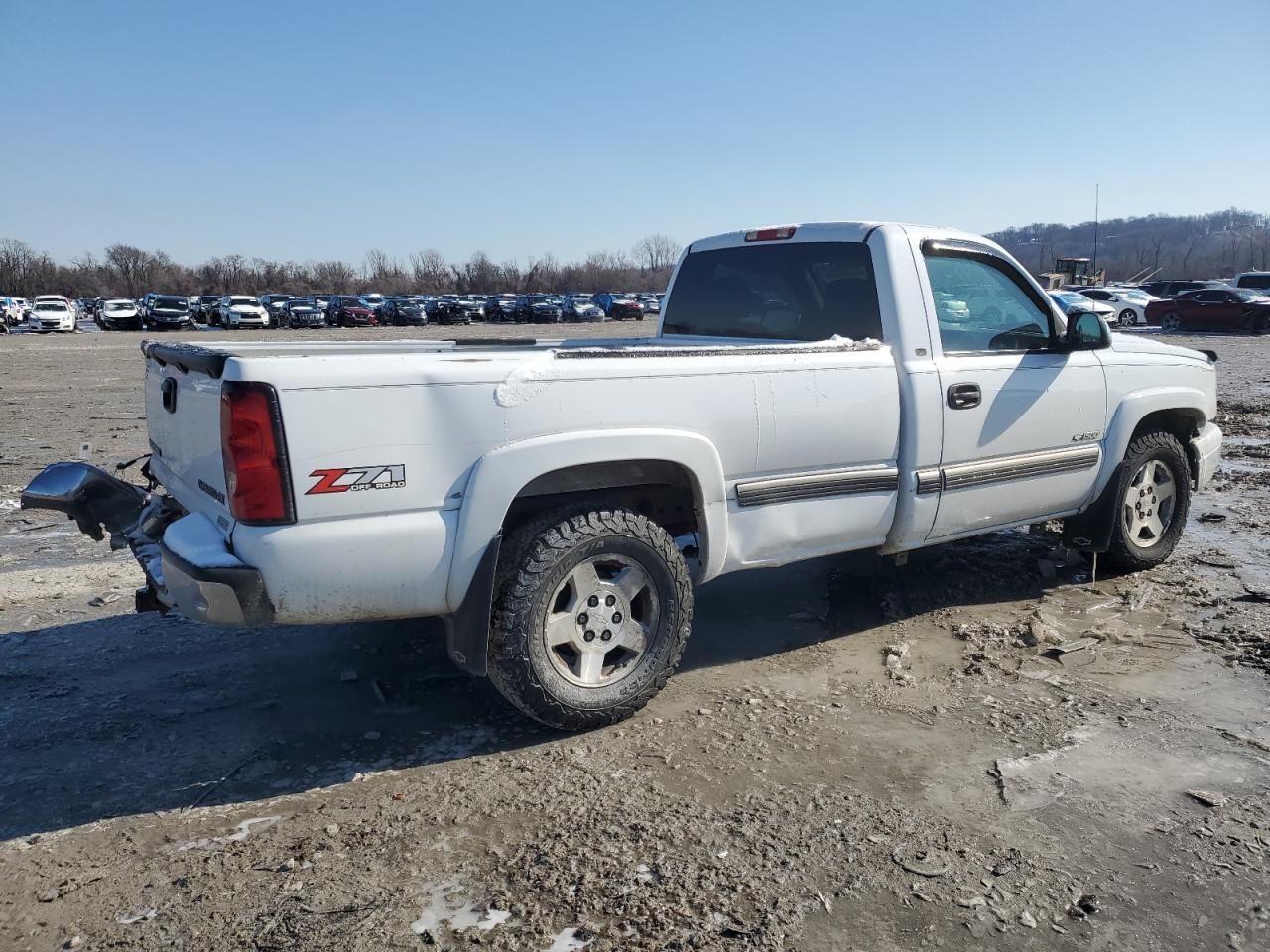 2006 Chevrolet Silverado - Image 3