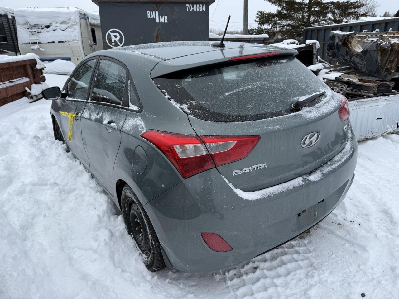 2014 Hyundai Elantra - Image 2