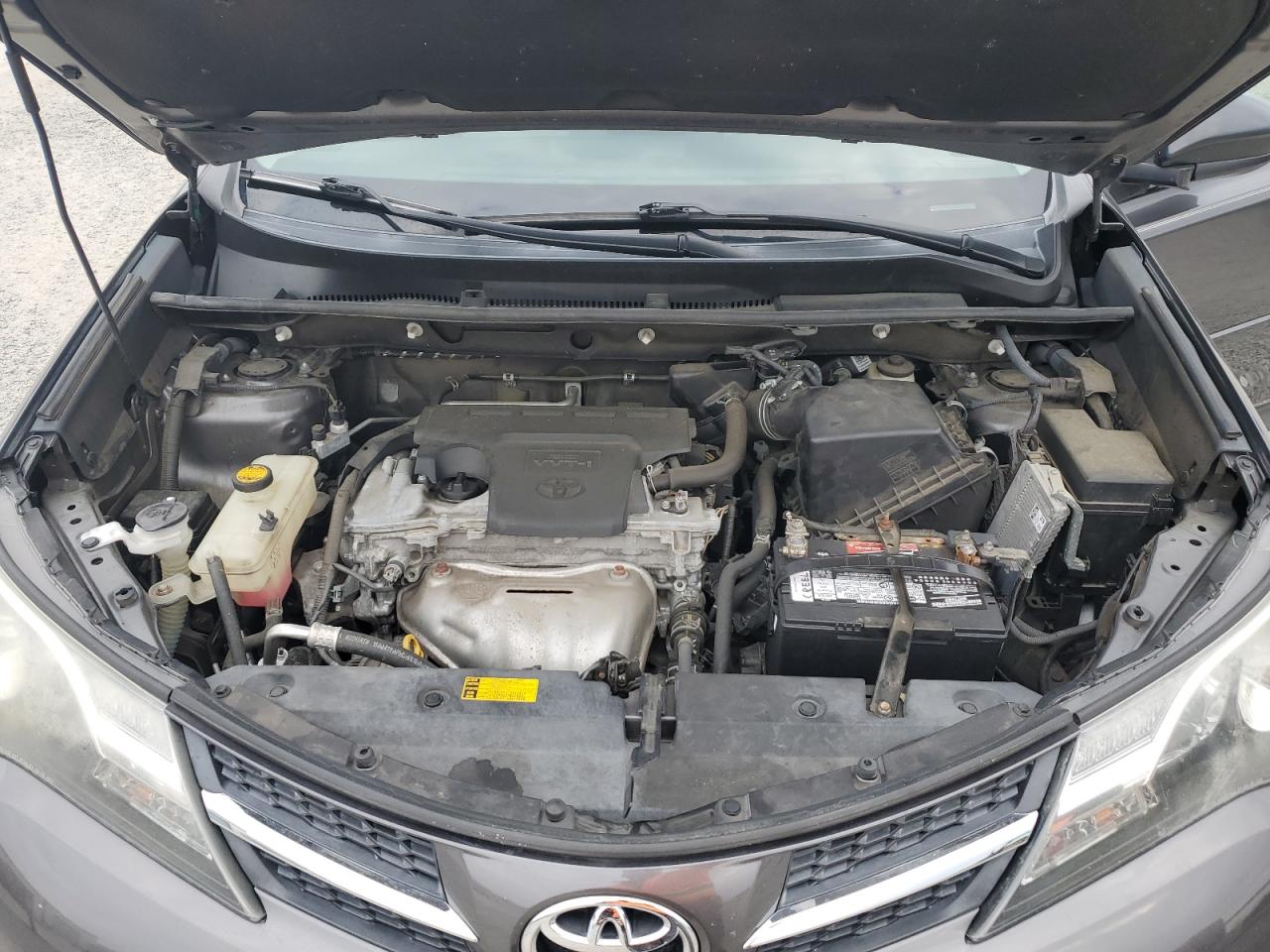 2015 Toyota RAV 4 - Image 12