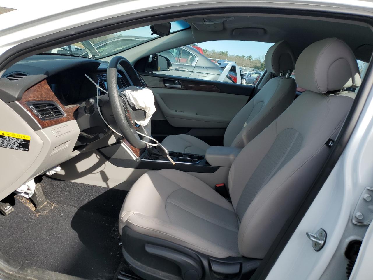 2017 Hyundai Sonata - Image 7