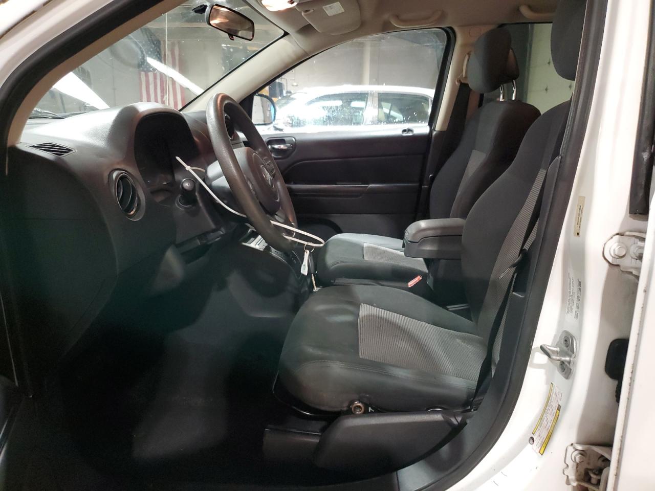 2012 Jeep Compass - Image 7