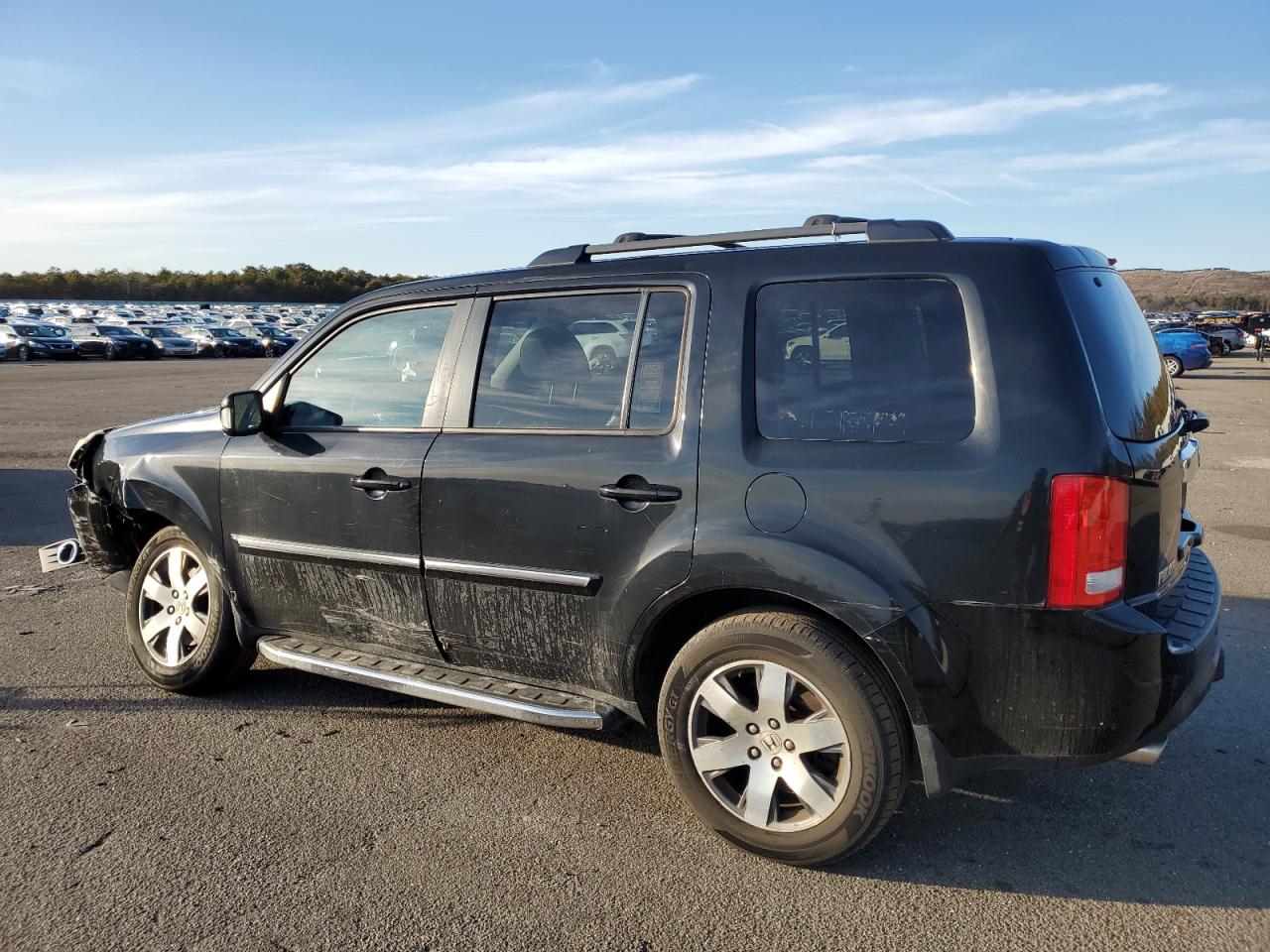 2014 Honda Pilot - Image 2