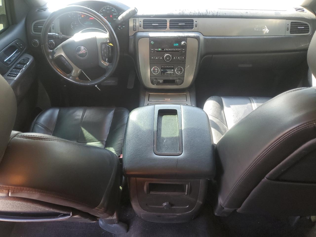 2011 GMC Sierra - Image 8
