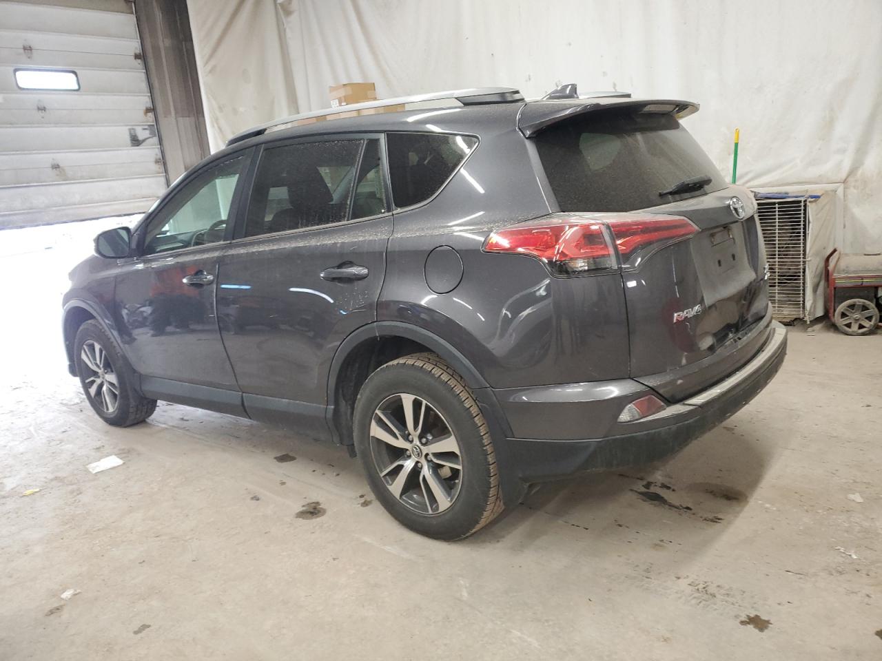 2017 Toyota RAV 4 - Image 2