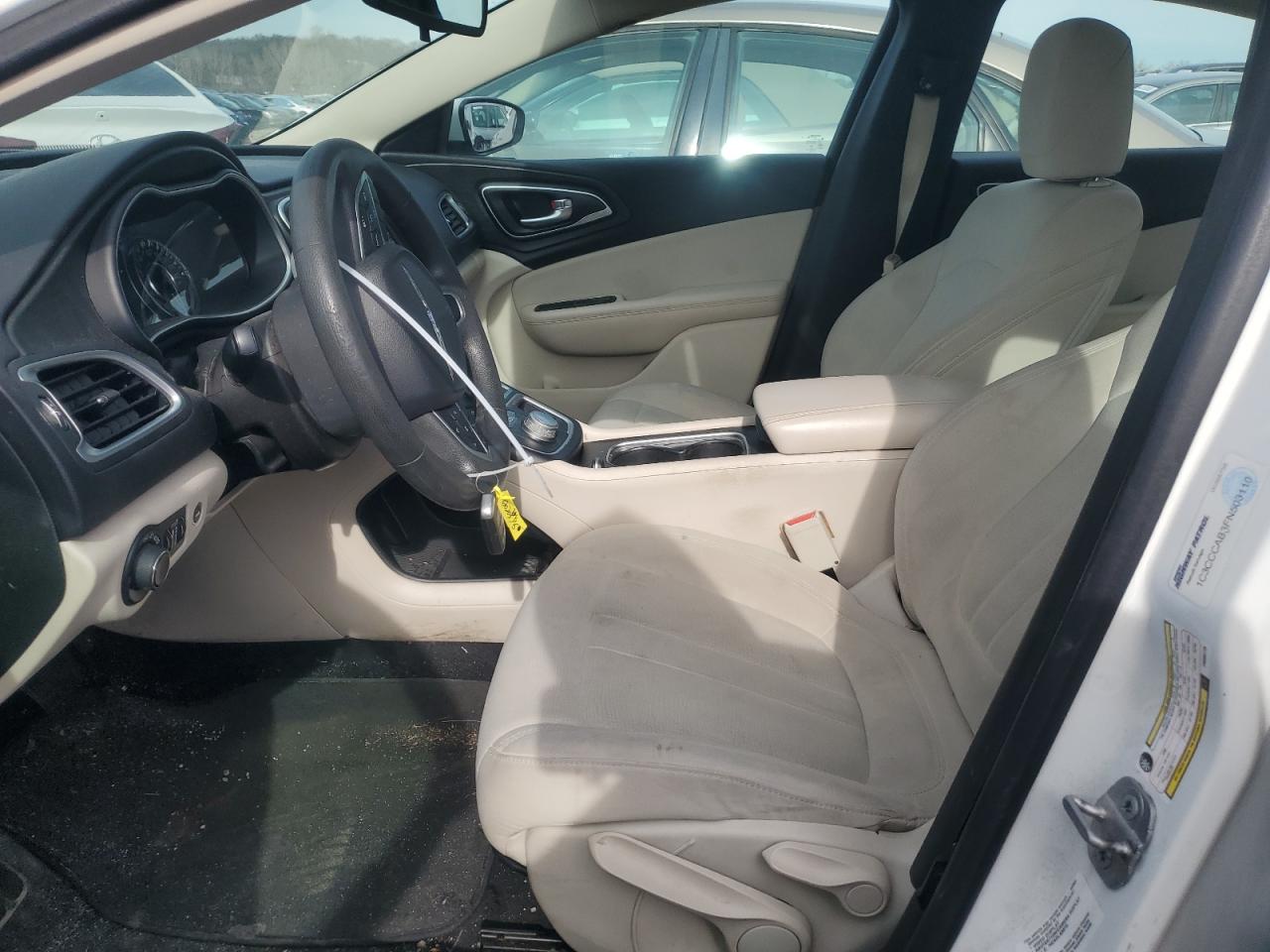 2015 Chrysler 200 - Image 7