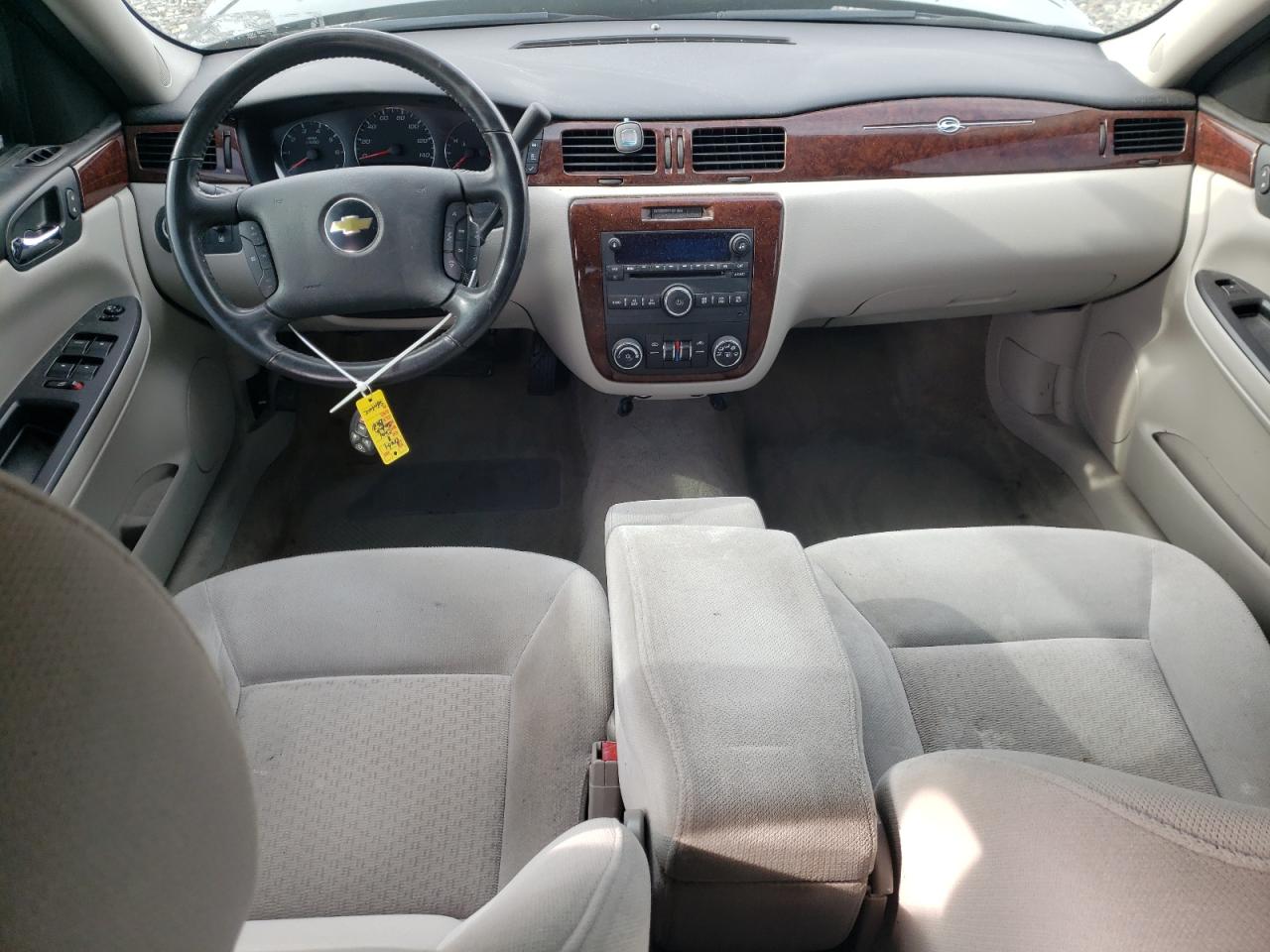 2011 Chevrolet Impala - Image 8