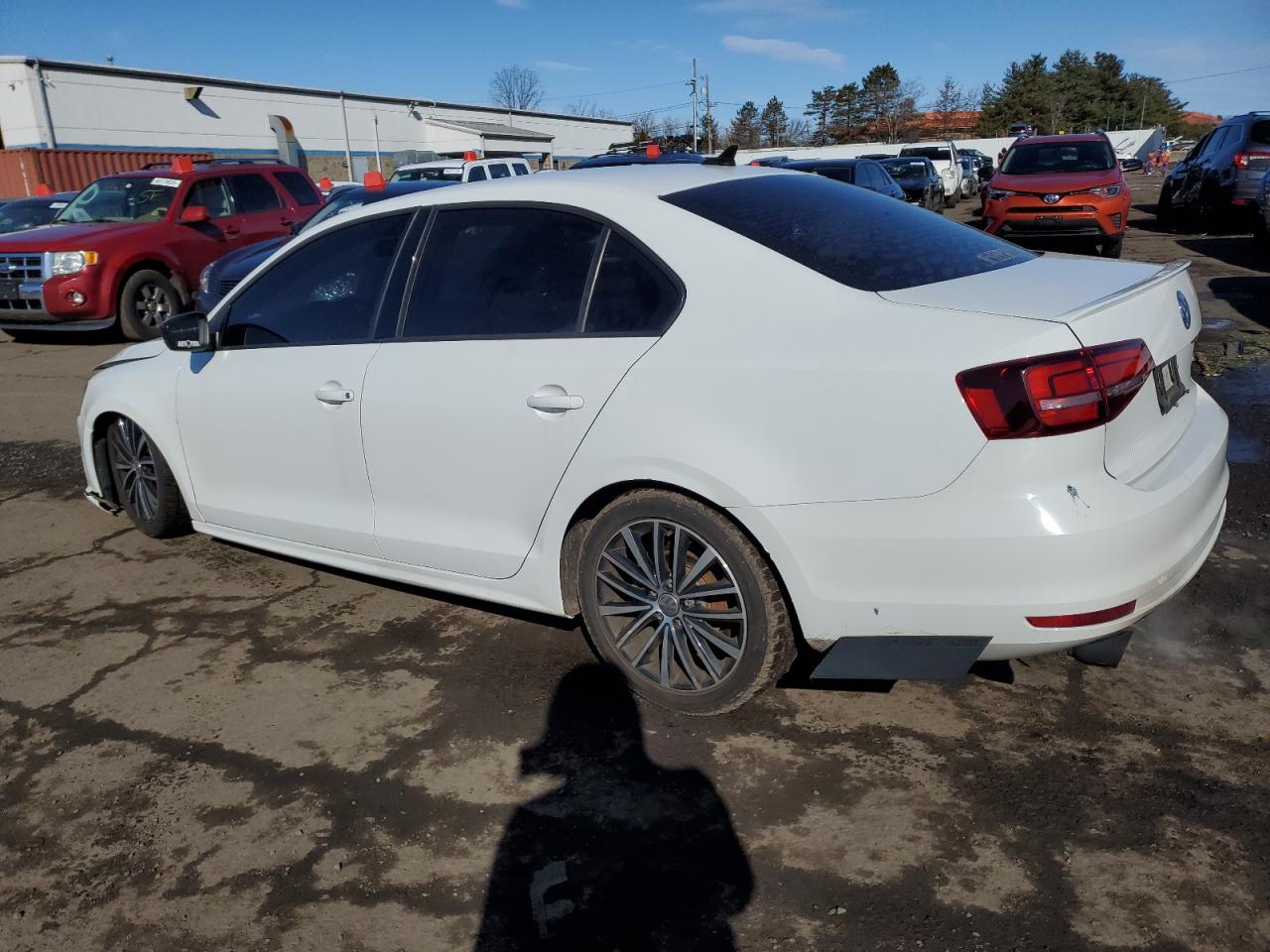 2016 Volkswagen Jetta - Image 2