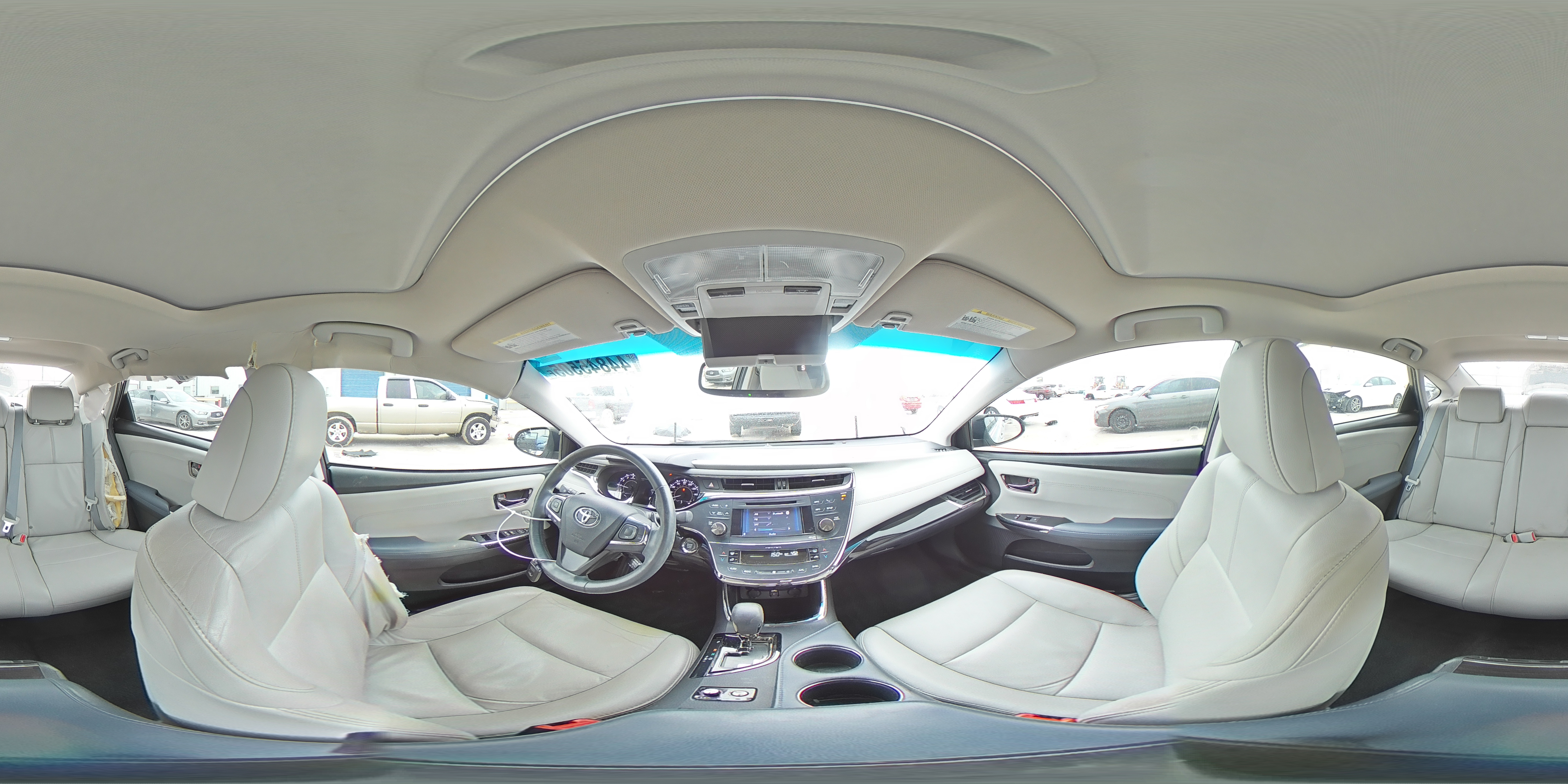 2013 Toyota Avalon - Image 14