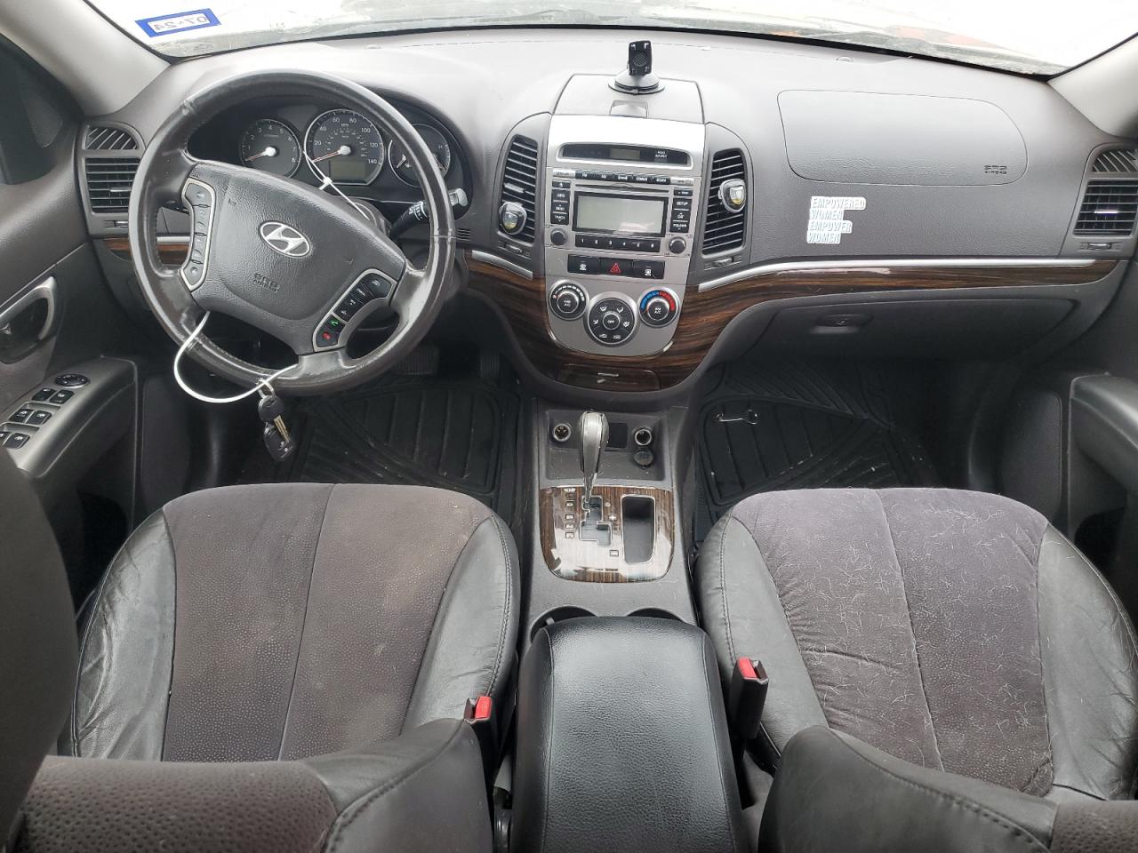 2011 Hyundai Santa Fe - Image 8