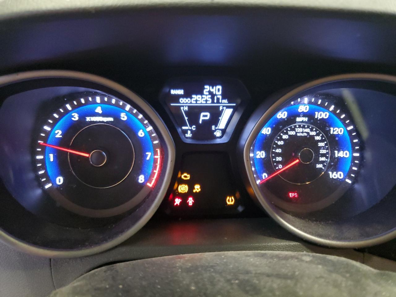 2011 Hyundai Elantra - Image 9