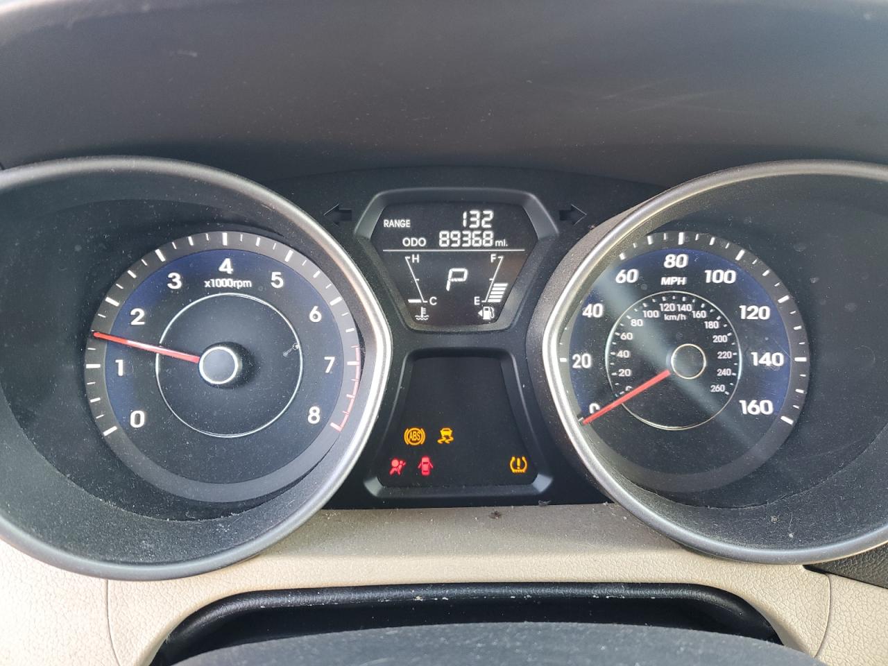2011 Hyundai Elantra - Image 9