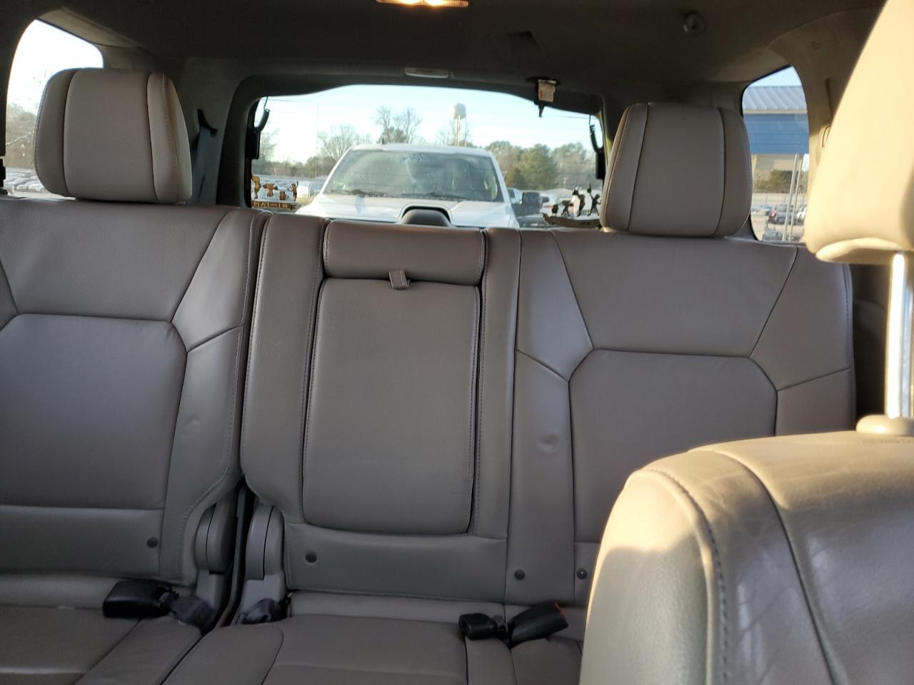 2012 Honda Pilot - Image 10