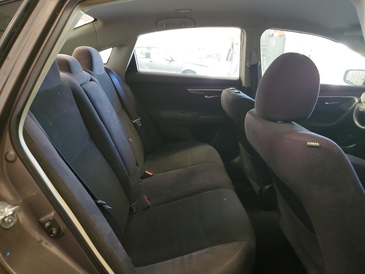 2013 Nissan Altima - Image 10