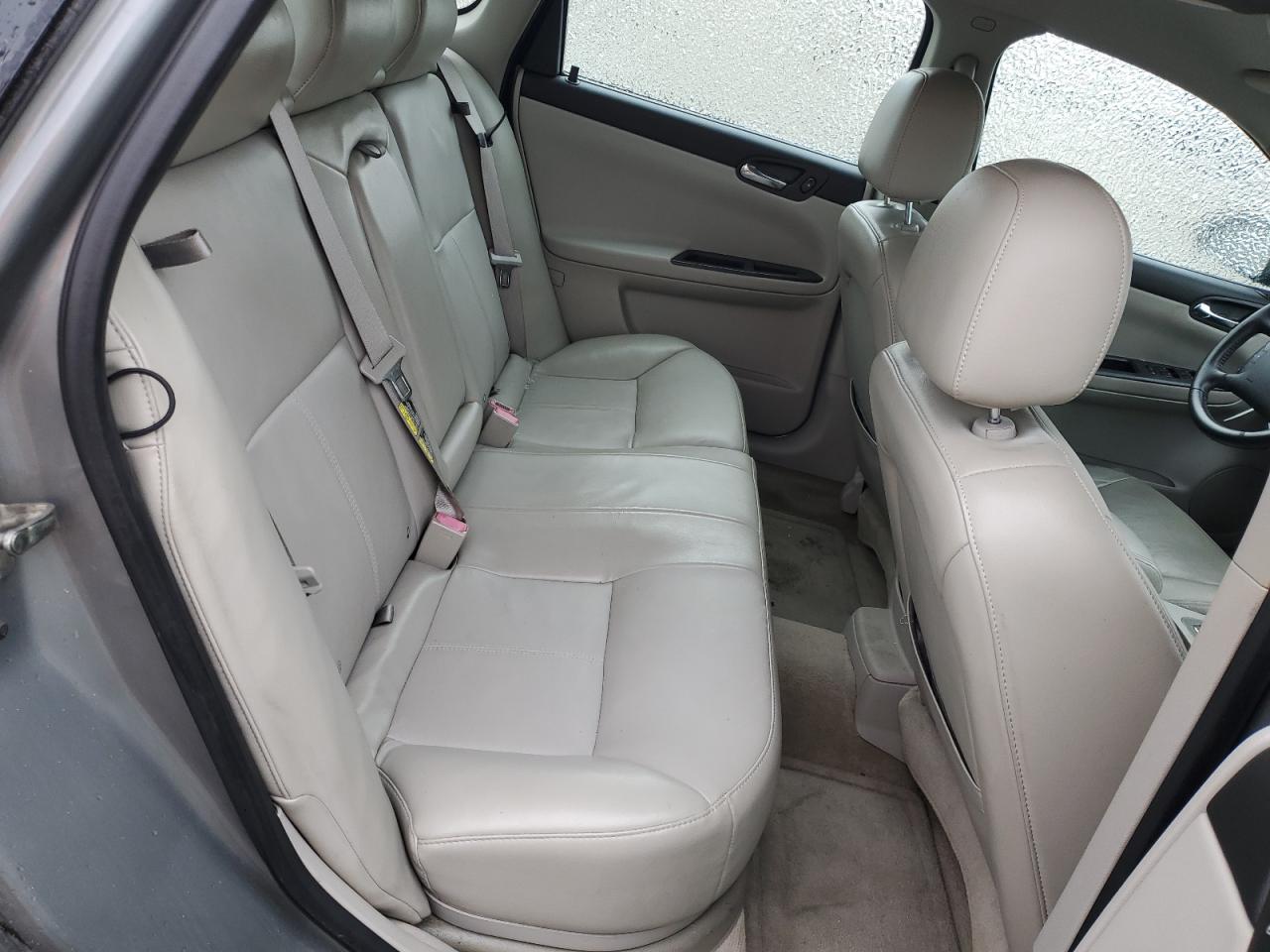 2008 Chevrolet Impala - Image 10