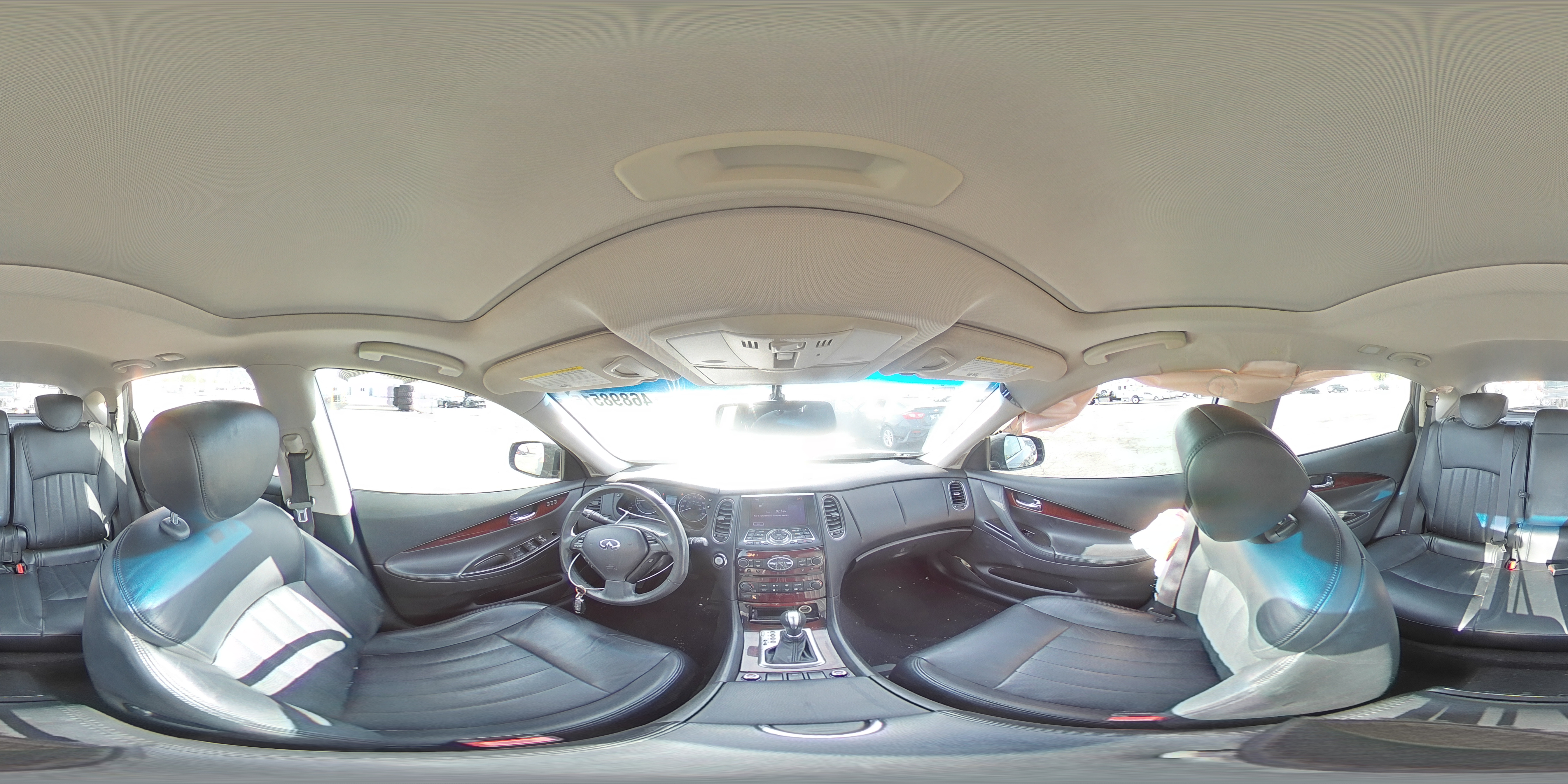 2017 Infiniti QX50 - Image 14