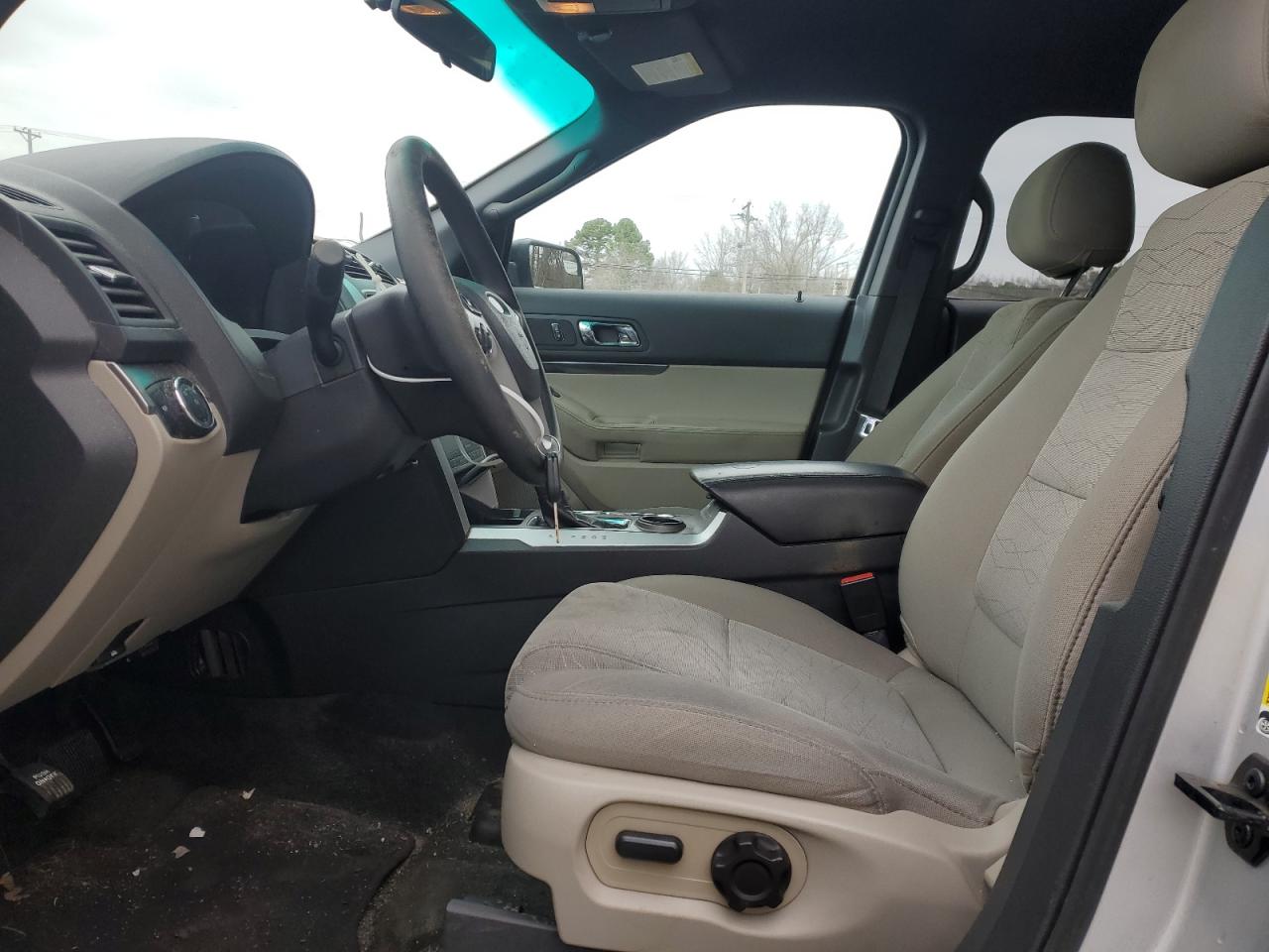 2015 Ford Explorer - Image 7