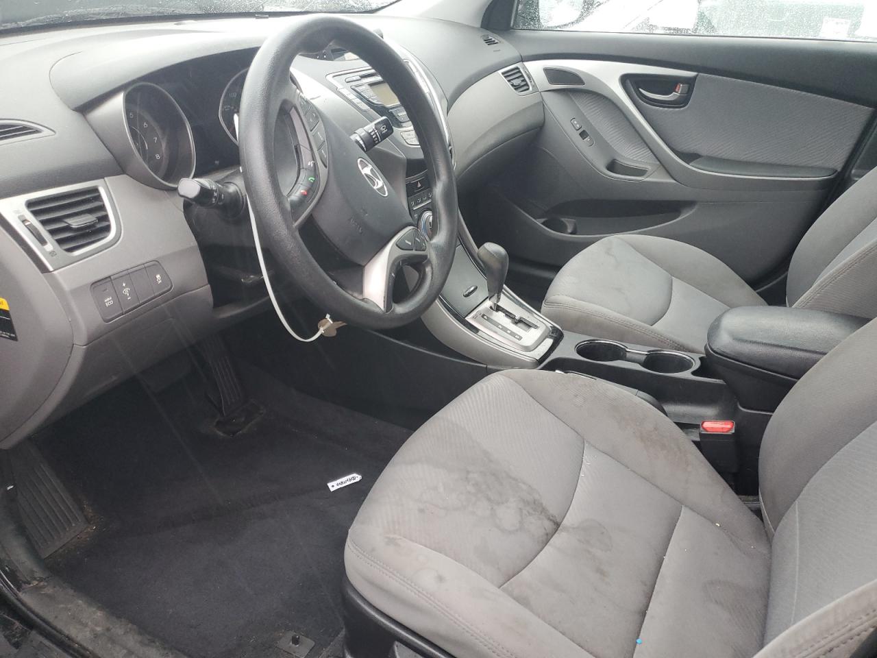 2013 Hyundai Elantra - Image 7