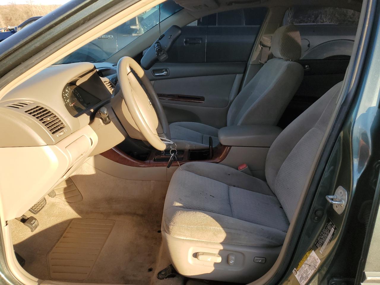 2004 Toyota Camry - Image 7