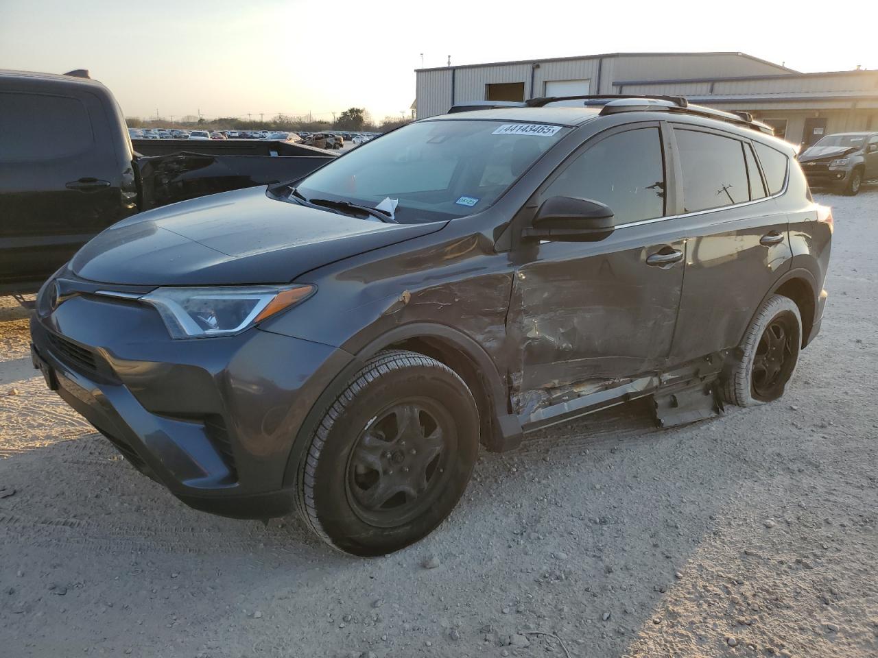 2018 Toyota RAV 4 - Image 1