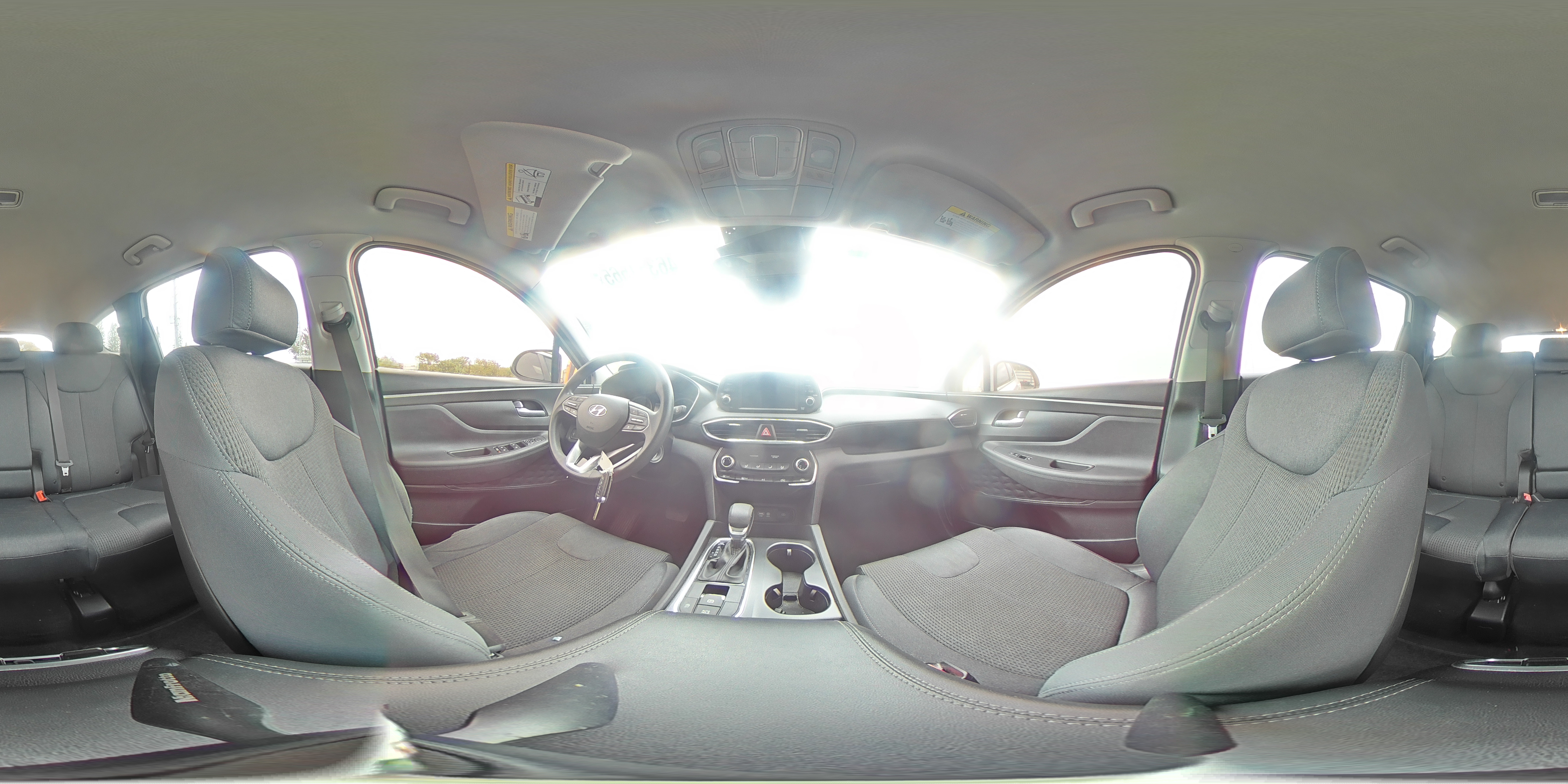 2019 Hyundai Santa Fe - Image 13