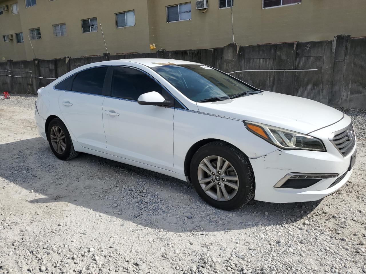 2015 Hyundai Sonata - Image 4