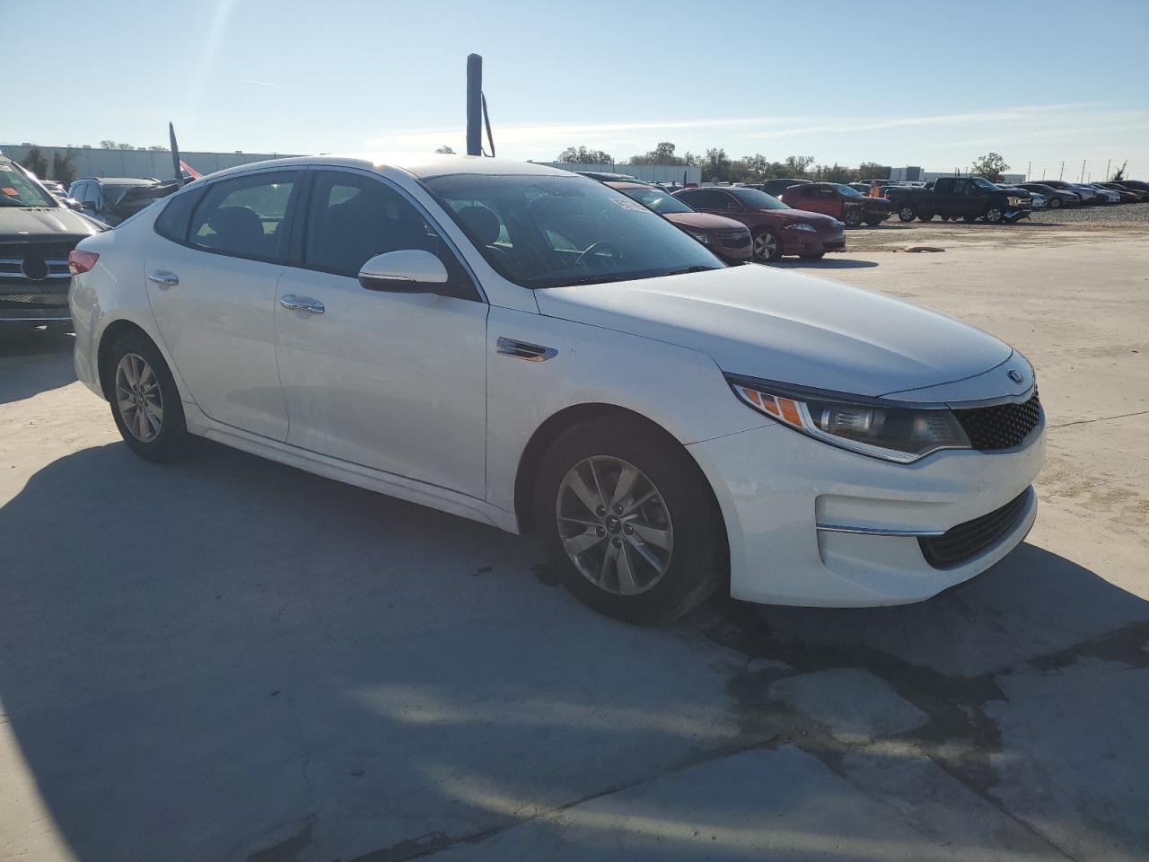 2018 Kia Optima - Image 4