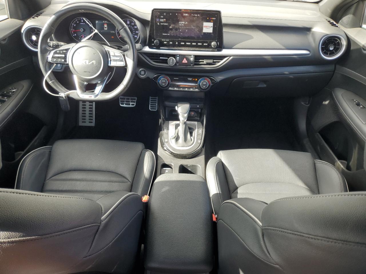 2024 Kia Forte - Image 8
