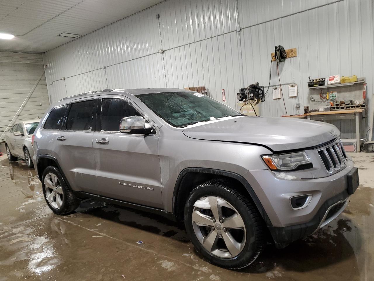 2014 Jeep Grand Cherokee - Image 4
