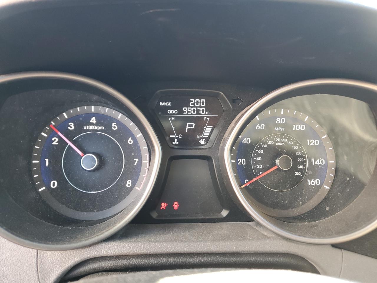 2012 Hyundai Elantra - Image 9