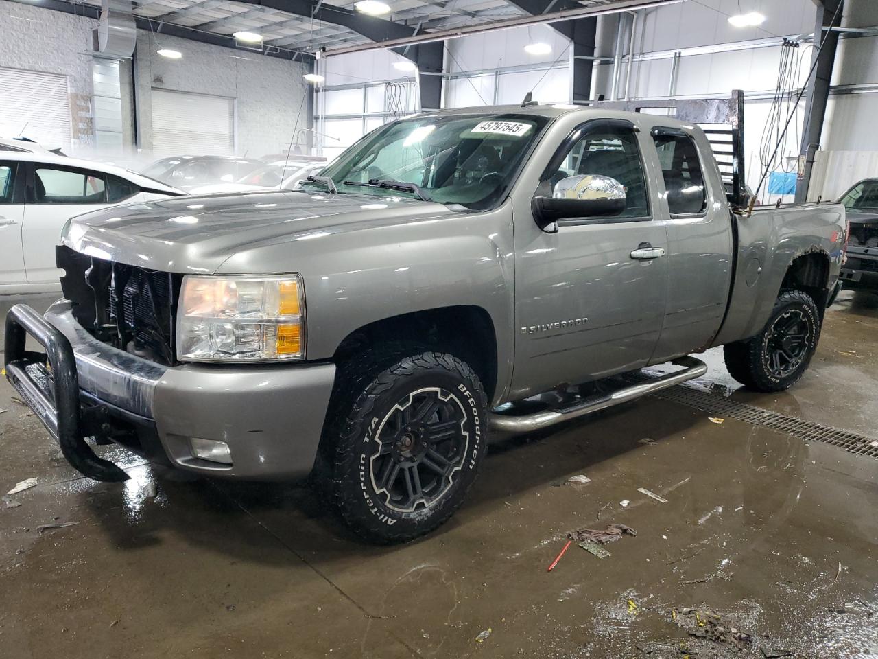 2007 Chevrolet Silverado - Image 1